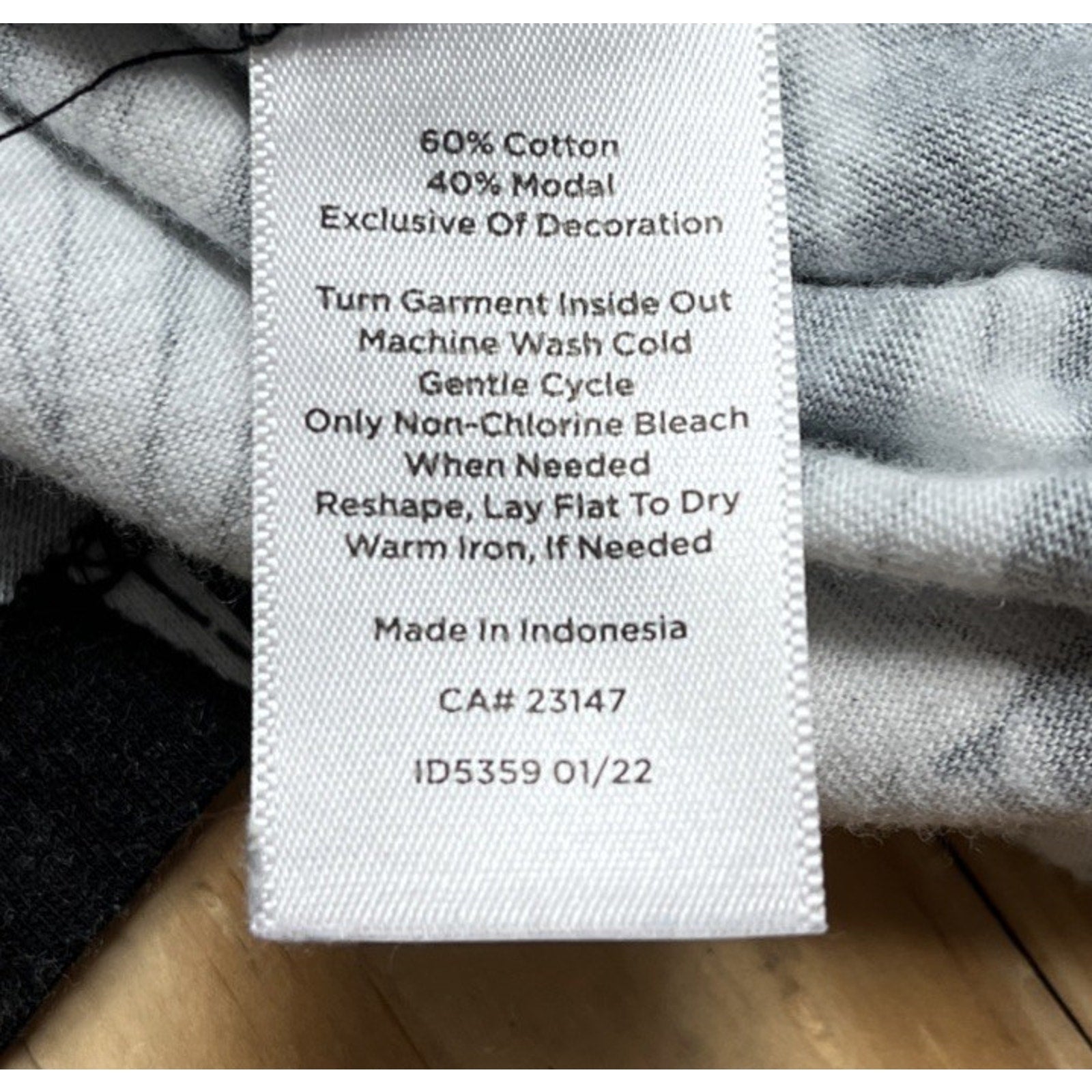 TALBOTS Black & White Floral Embroidered 3/4 Sleeve Tunic Top Size Small