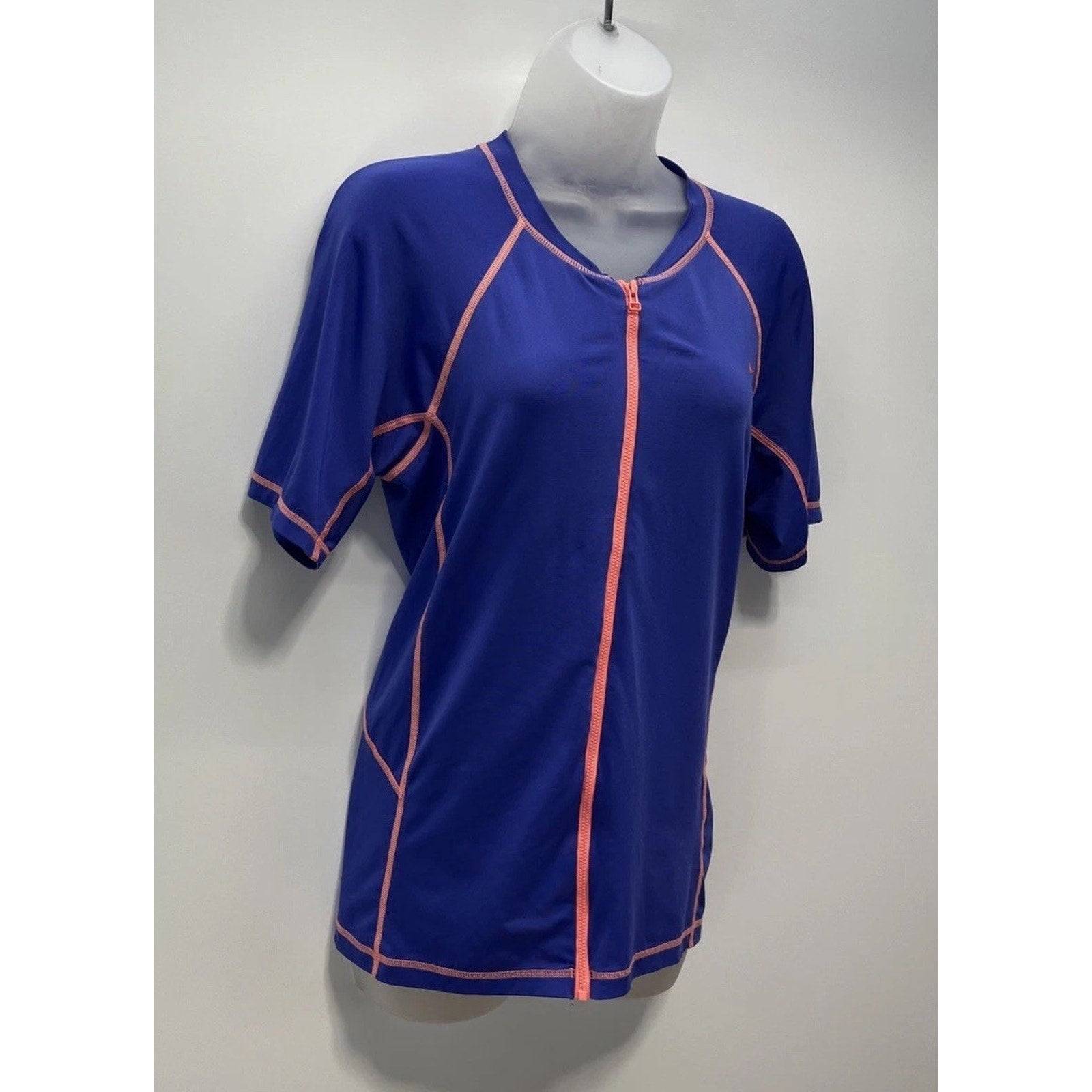 NIKE Shirt Womens Large Top Tee Short Sleeve Full Zip Purple*