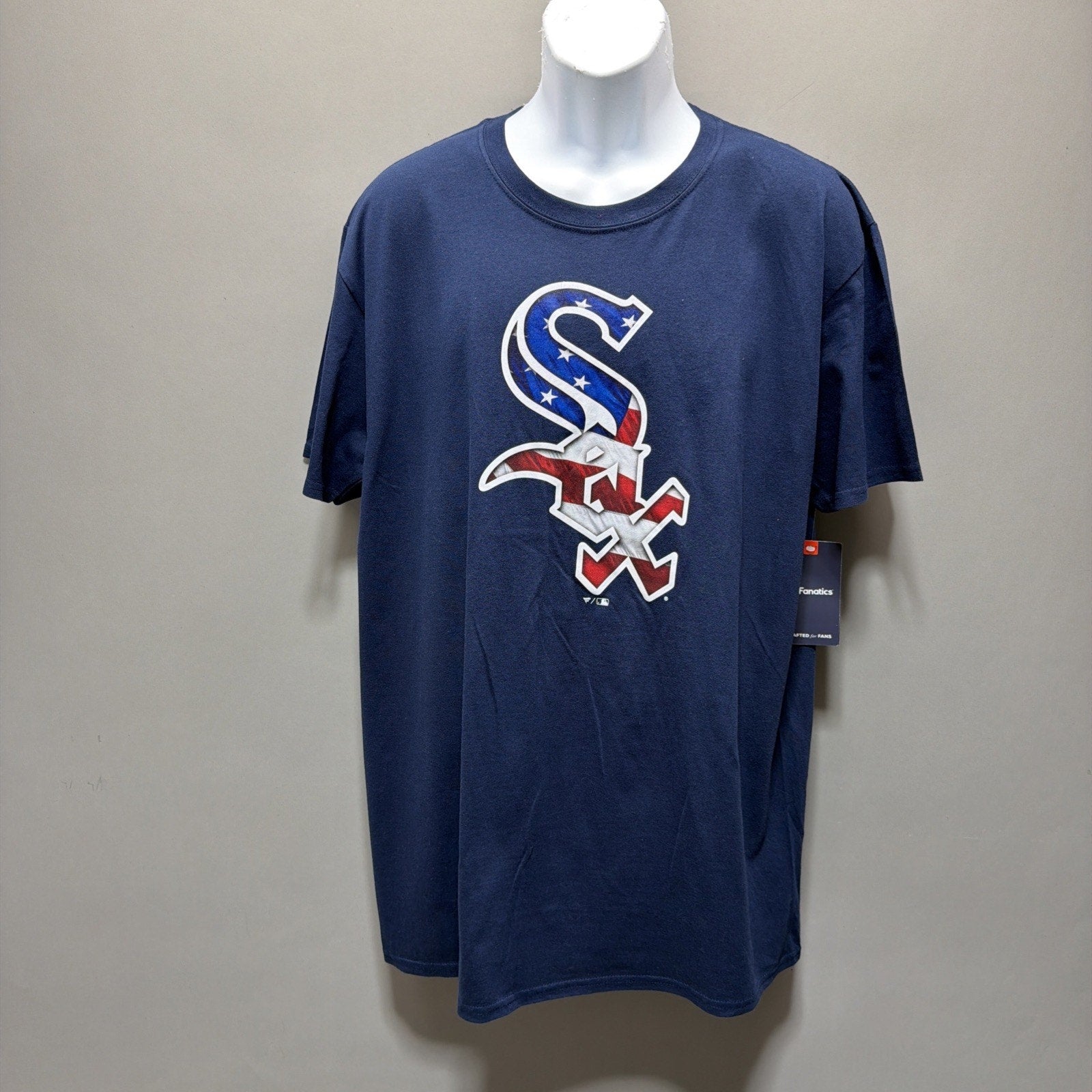 Chicago White Sox Fanatics Men's Navy USA Banner Wave T-Shirt Size XL NWT