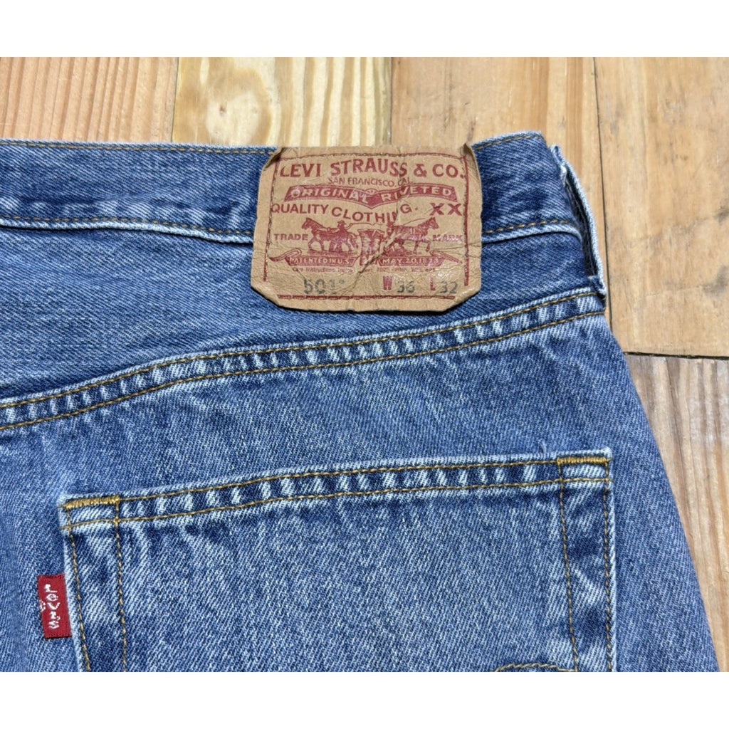 Vintage 90s Levis 501 Jeans Mens 36x32 Original Fit Light Wash Button Fly Denim