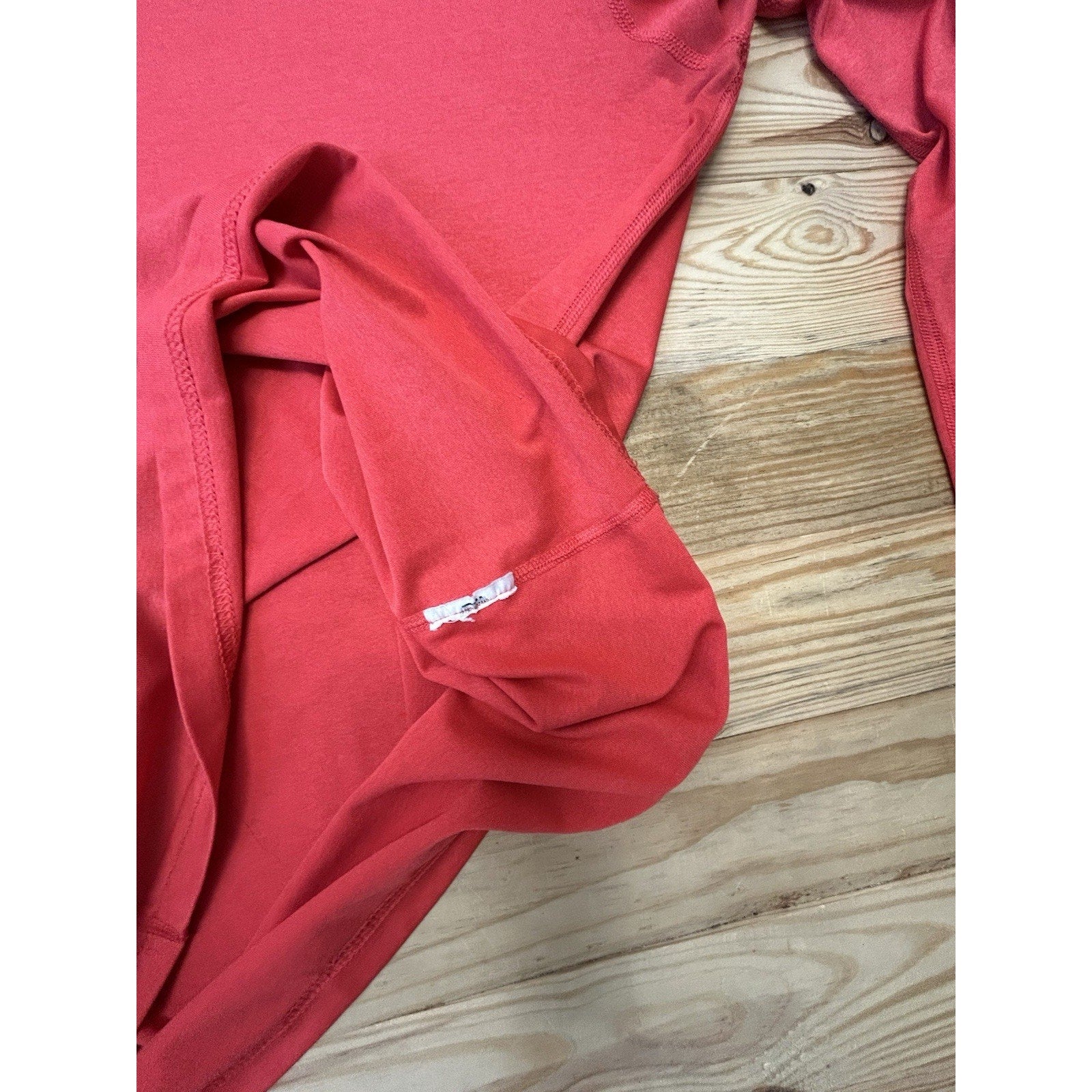 NIKE Long Sleeve tee, dry-fit Women’s size Medium Orange .