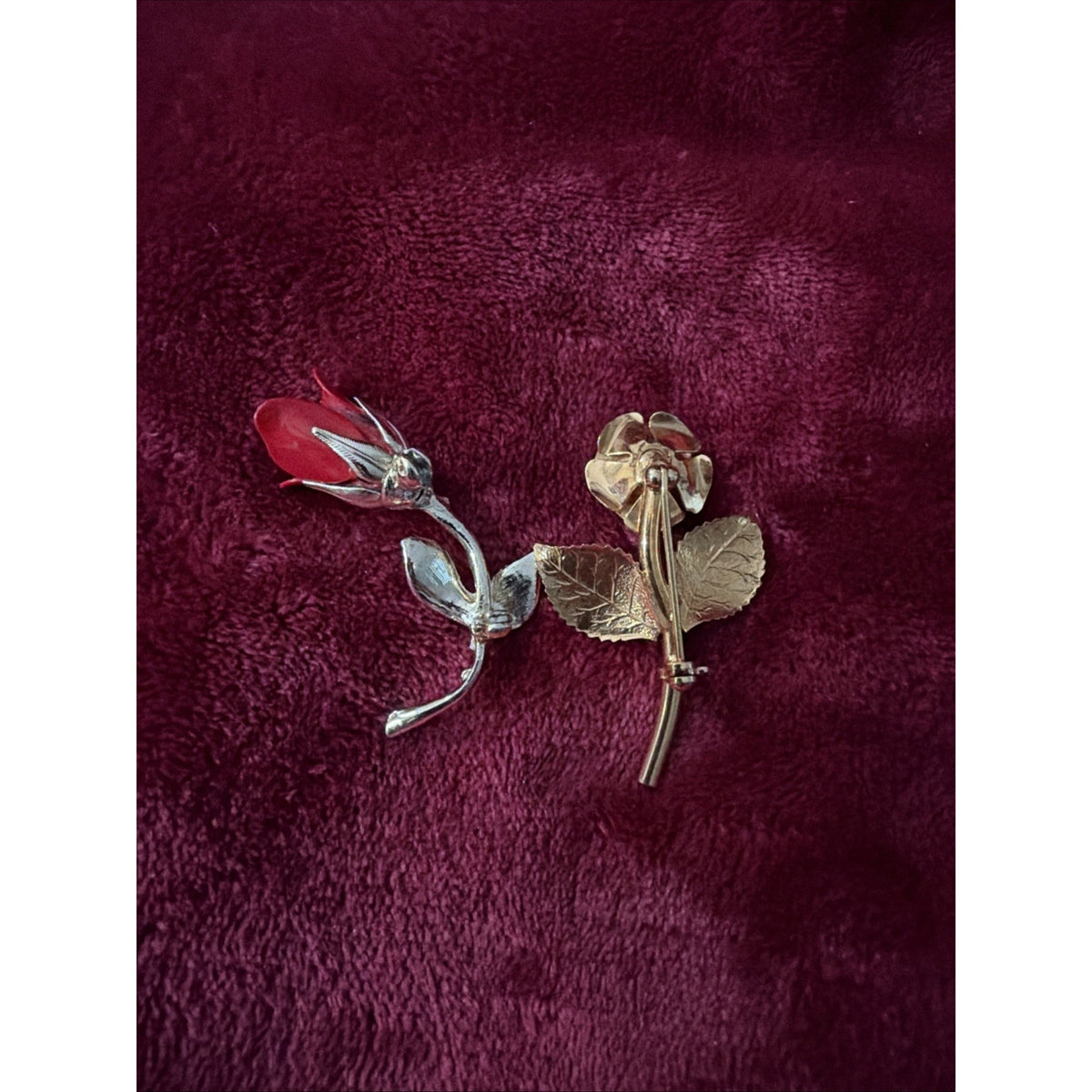 VTG Brooch 2PC Set Gold tone Red Rose Elegant Romantic Florals Pins