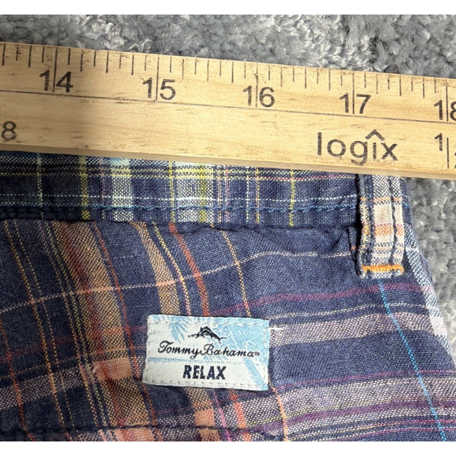 TOMMY BAHAMA RELAX 100% LINEN Size 35 Blue Plaid 10" Shorts Preppy Beach Casual