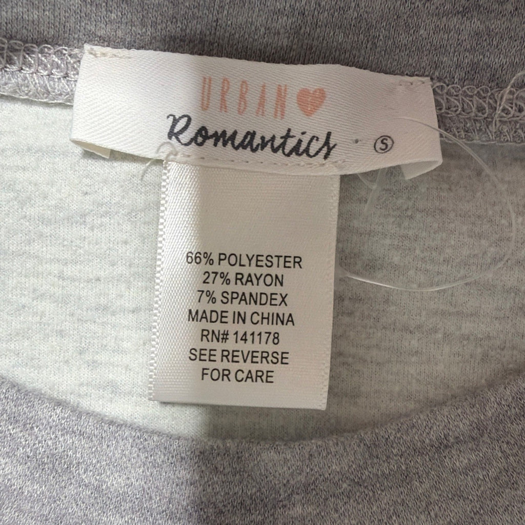 Urban Romantics Top Womens Small Gray Pullover Crew Neck Long Sleeve NWOT
