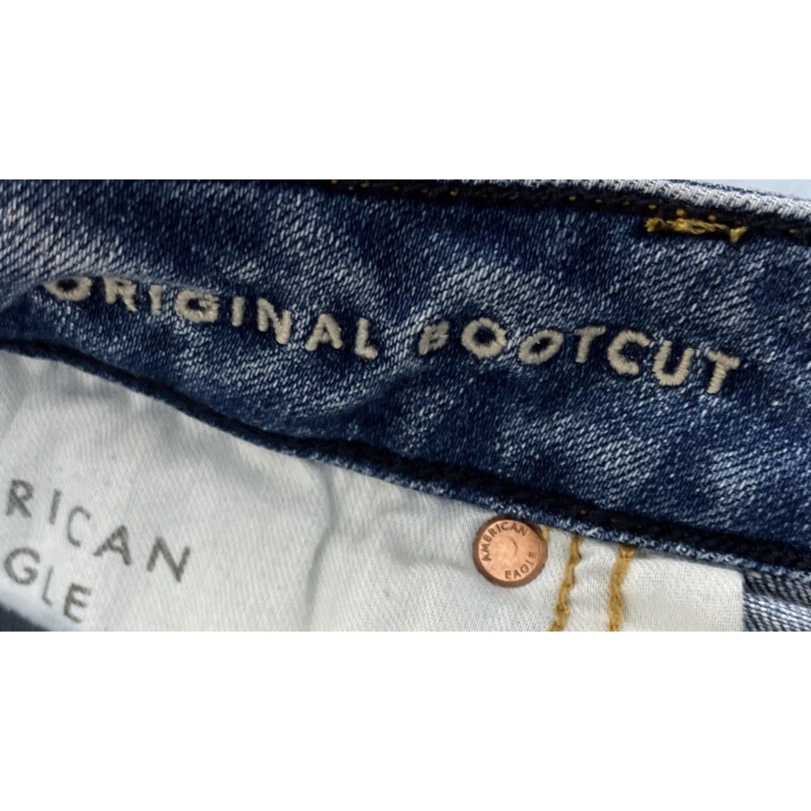 American Eagle Jeans Mens 32x30 Boot Cut Faded Dark Wash Denim Distressed Casual