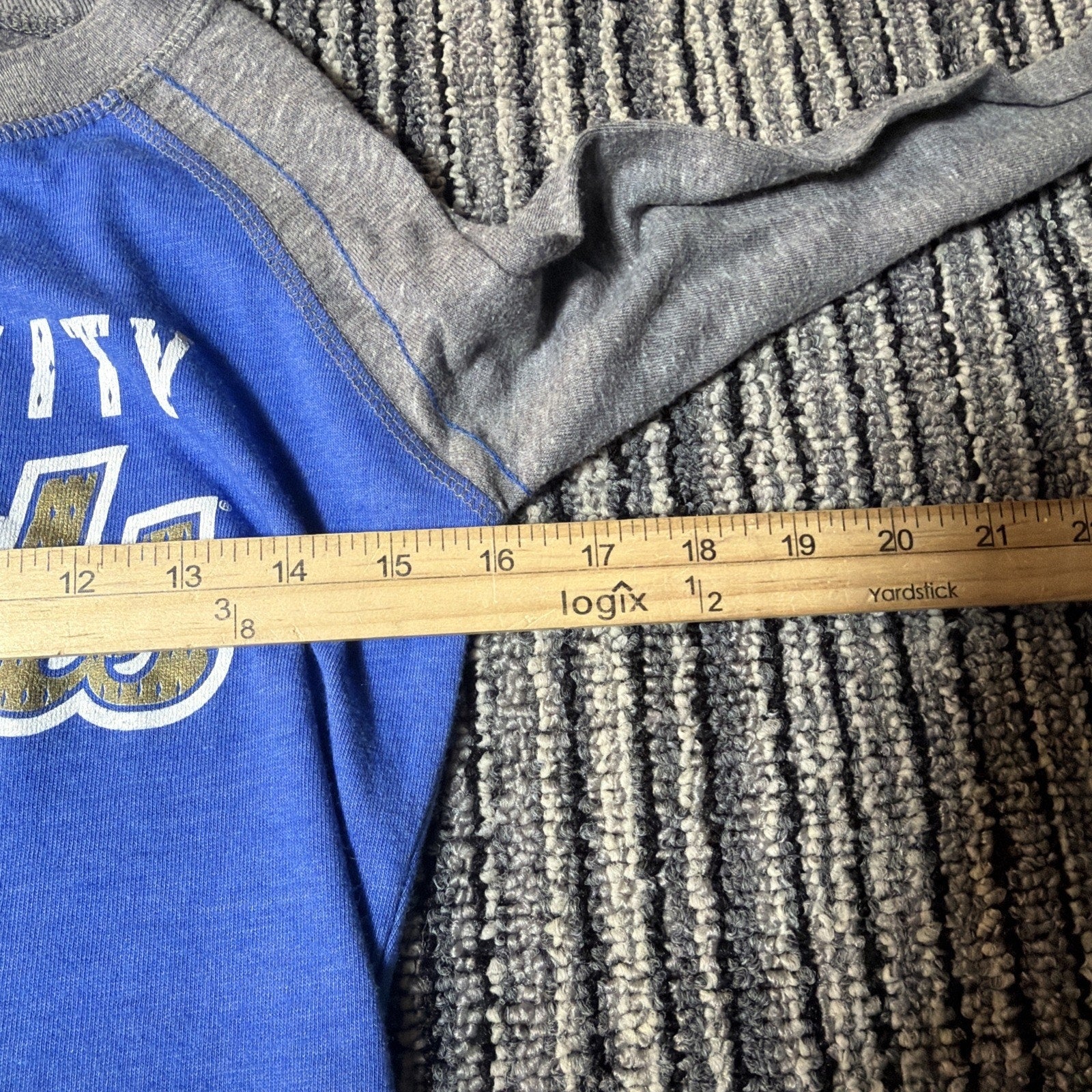 Soft As A Grape Kansas City Royals Womens T-Shirt Blue Long Sleeve Size S