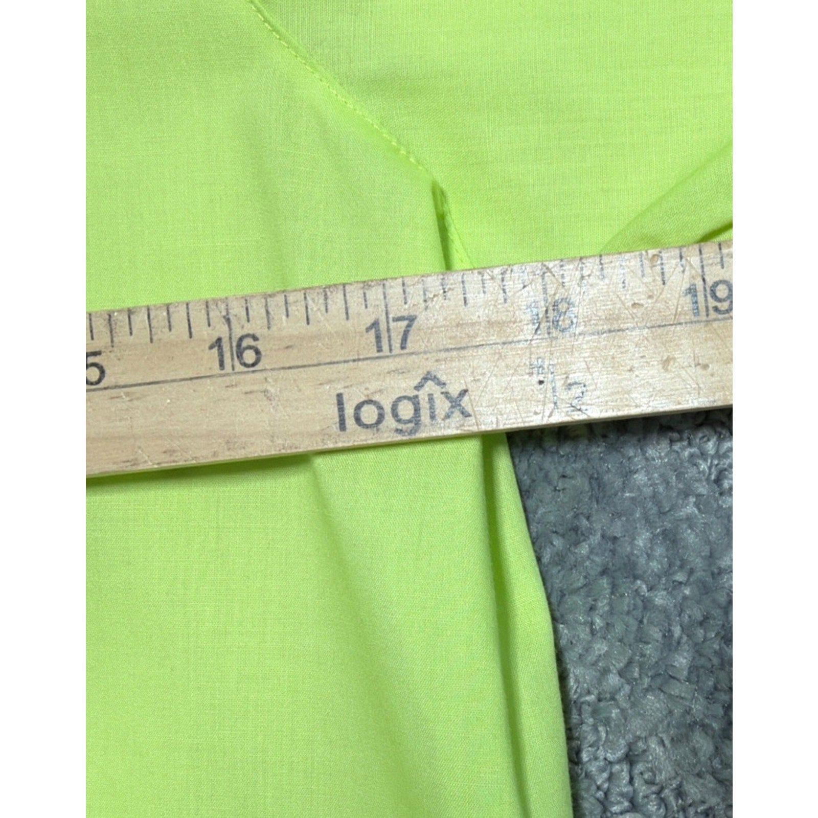 Foxcroft Wrinkle Free Button Up Shirt Womens 8P 3/4 Sleeve Green Career Casual