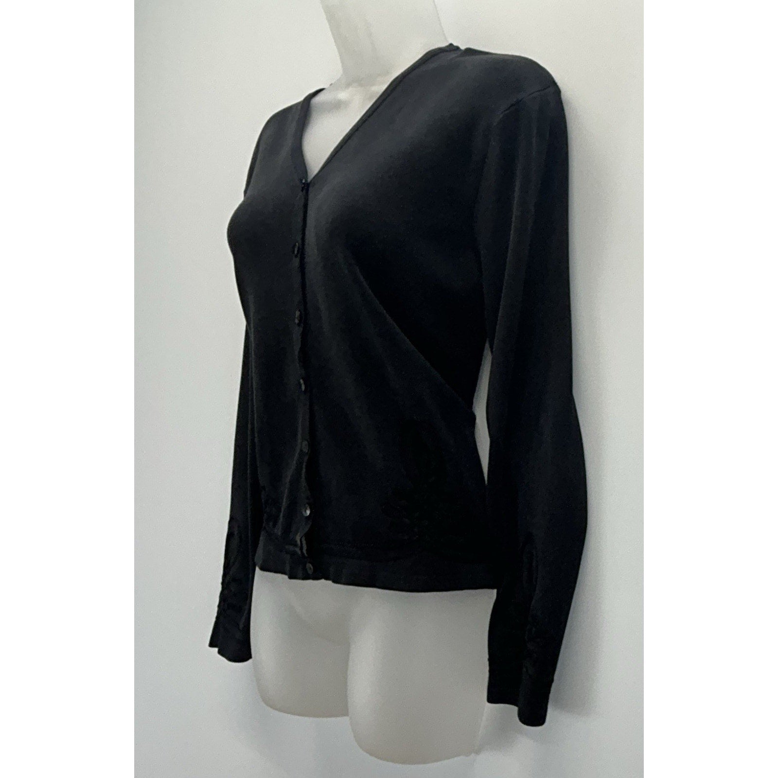 Women's TALBOTS Black 78% Silk Embroidered Long Sleeve Blouse Size Large.