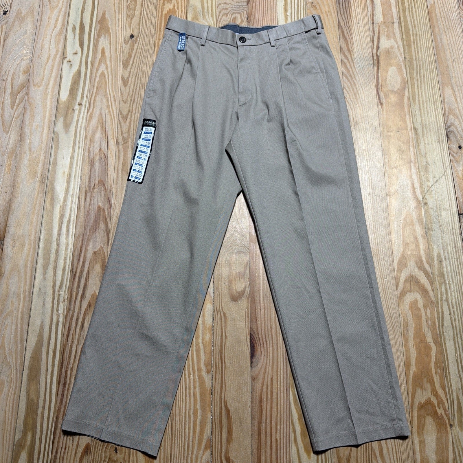 NWT Haggar Mens Premium No Iron Classic Fit Pleated Dress Pants Khaki 32x30 New