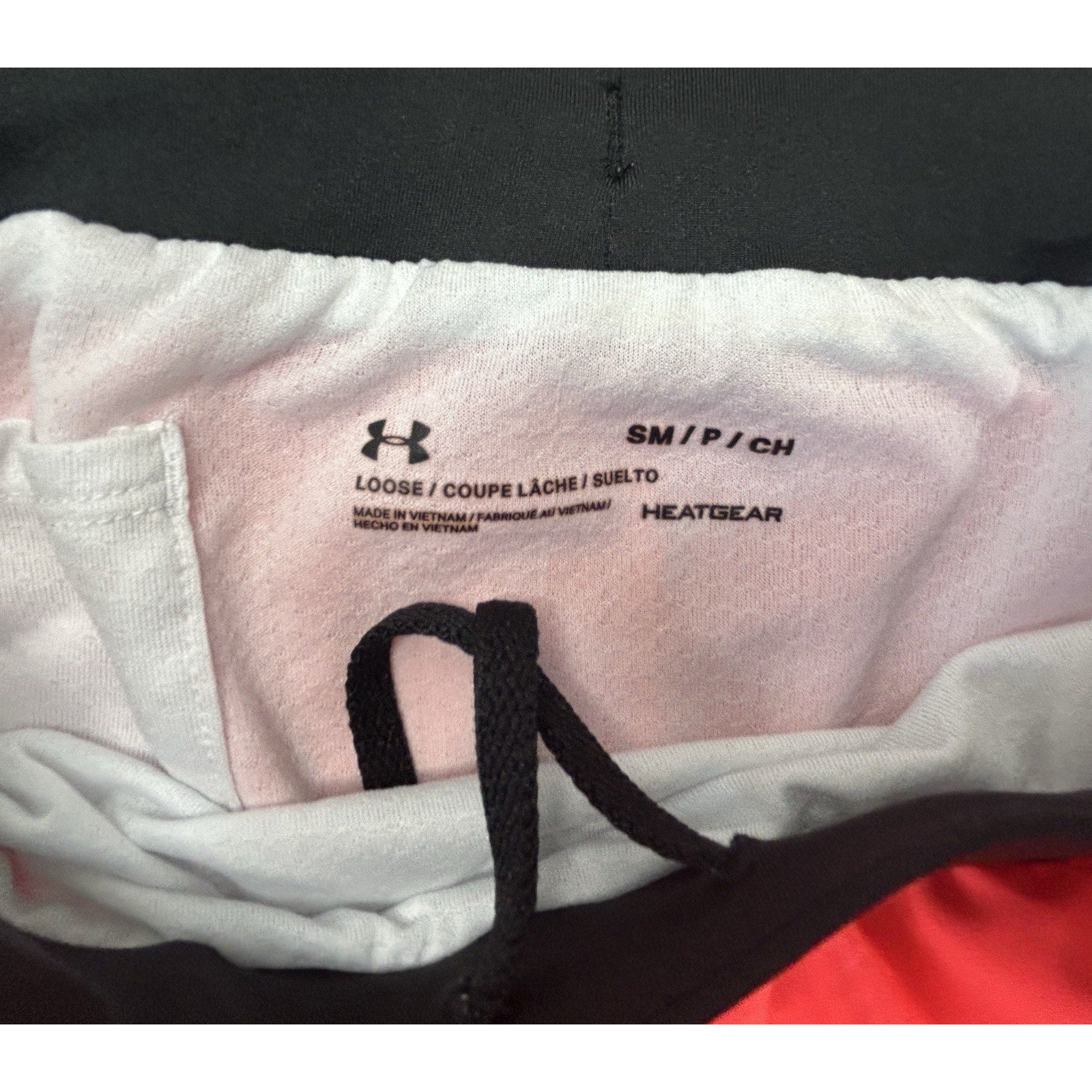 Under Armour Heatgear women's running shorts loose fit size Small athletic.