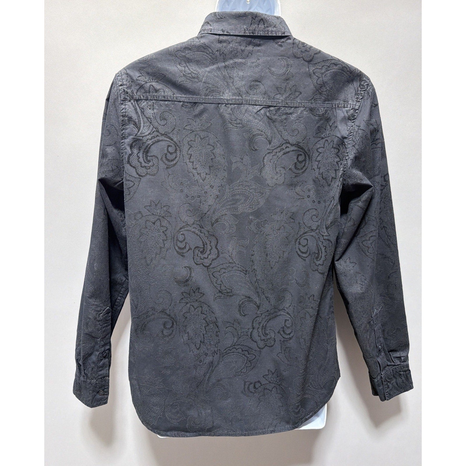Truth Substance Common Sense Men’s Embroidered Velvet Paisley Detail Shirt M