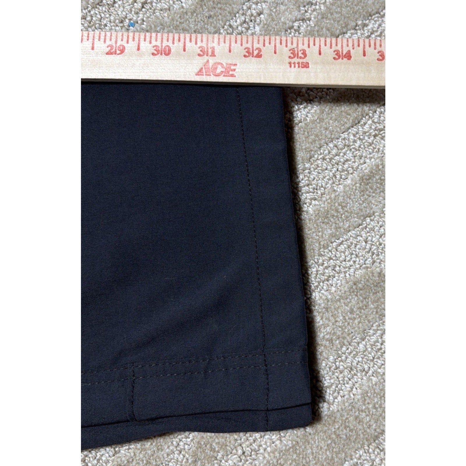 New Wrangler All Terrain Gear (ATG) men's cargo pants Straight Fit 32x32 NWT