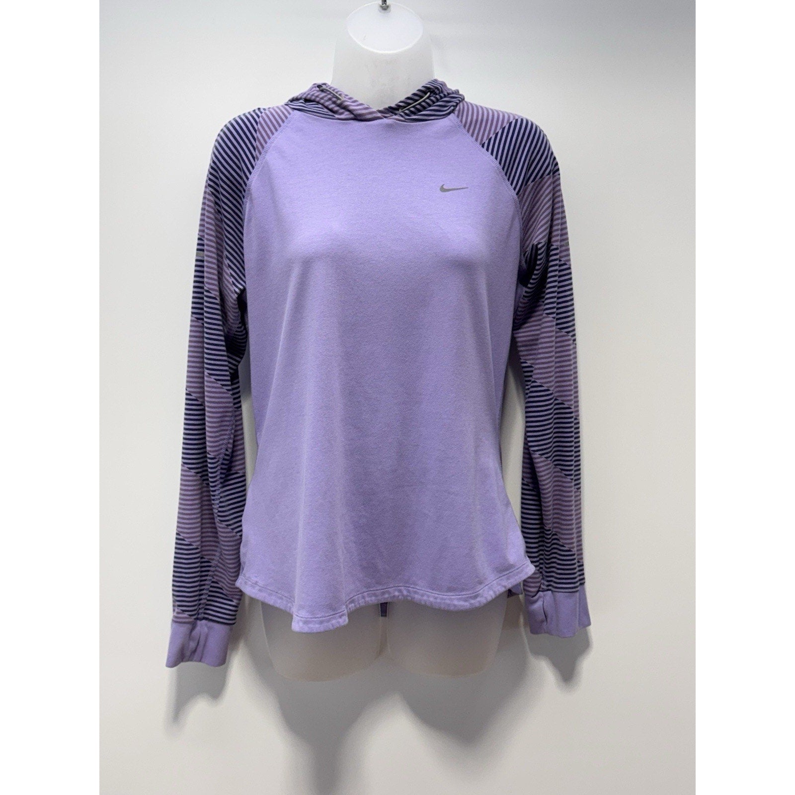 Nike Purple Drifit Sweatshirt Lavender Hoodie Pullover Women’s Size Large