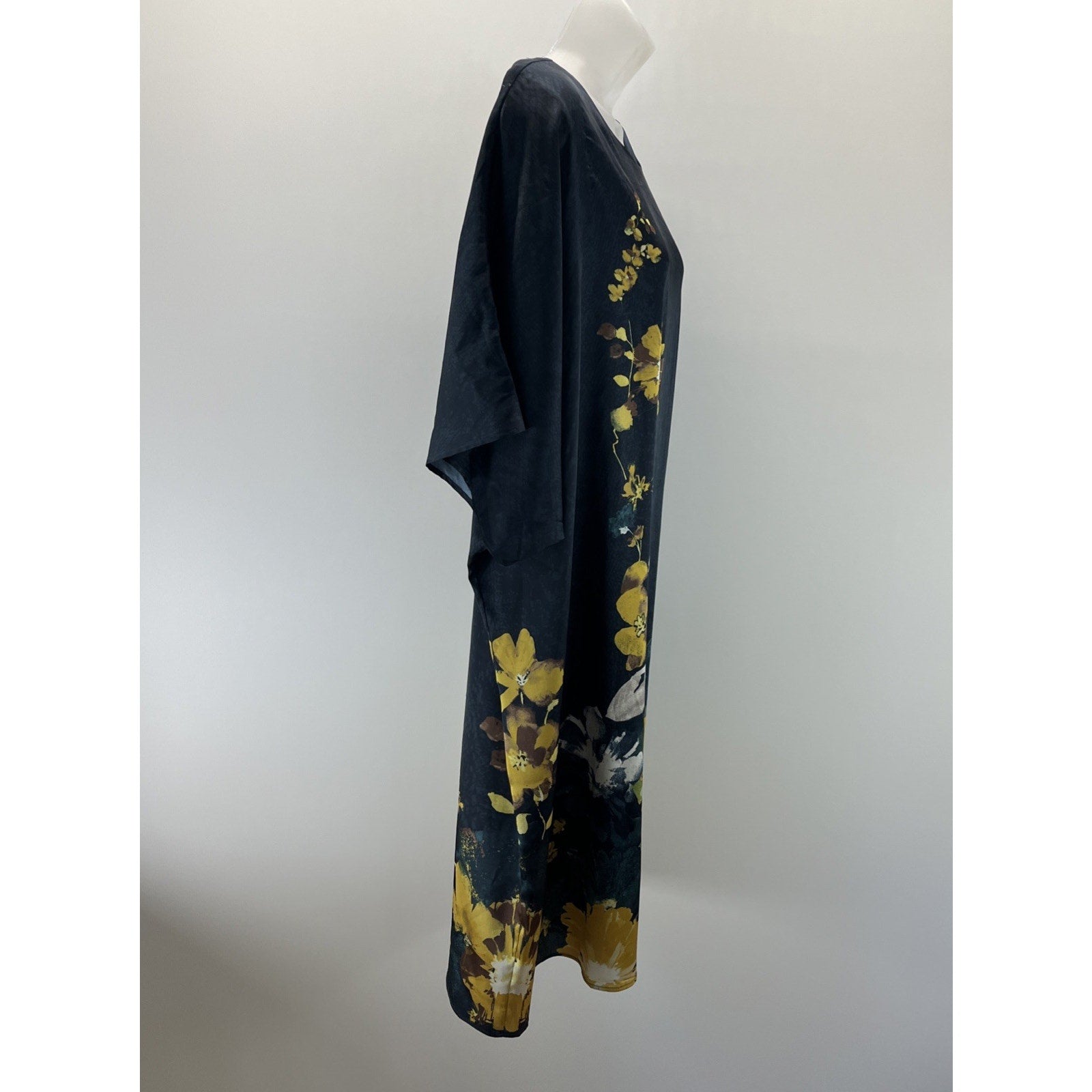 NWT Chico's 4 Navy Blue Yellow Floral Satin Kimono Dress Lined