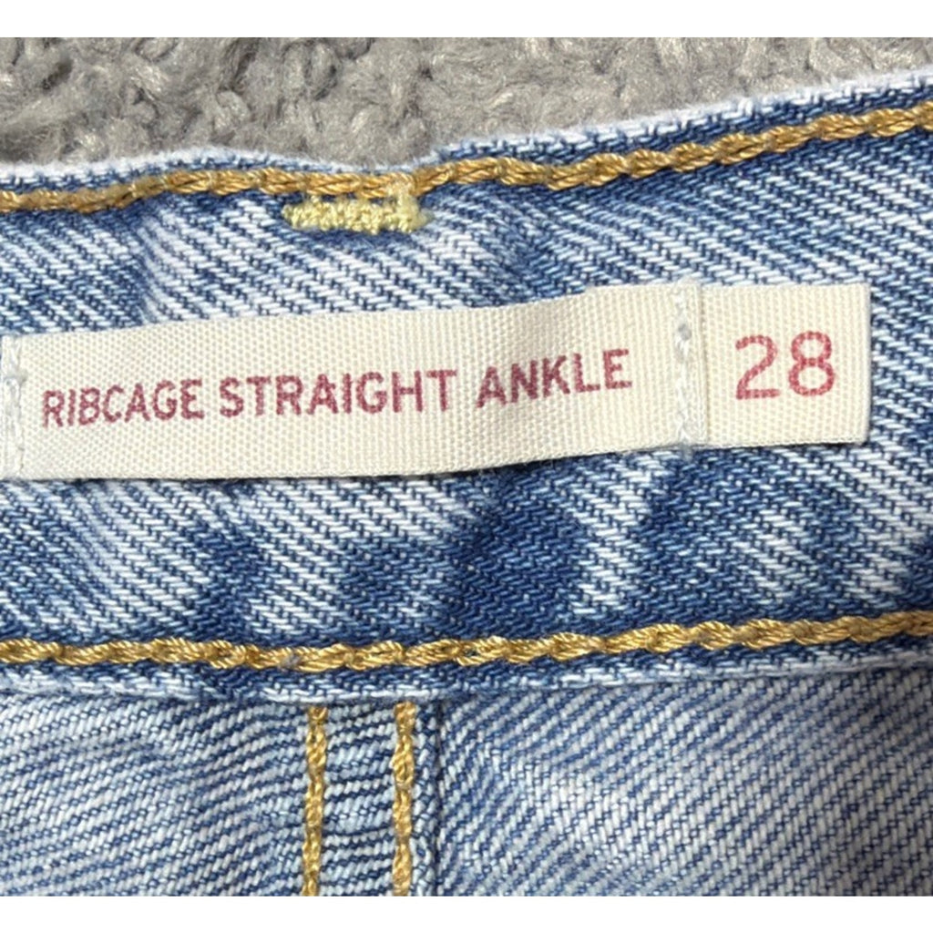 Levi’s Ribcage Straight Ankle 28 High Rise Distressed Light Wash Button Fly