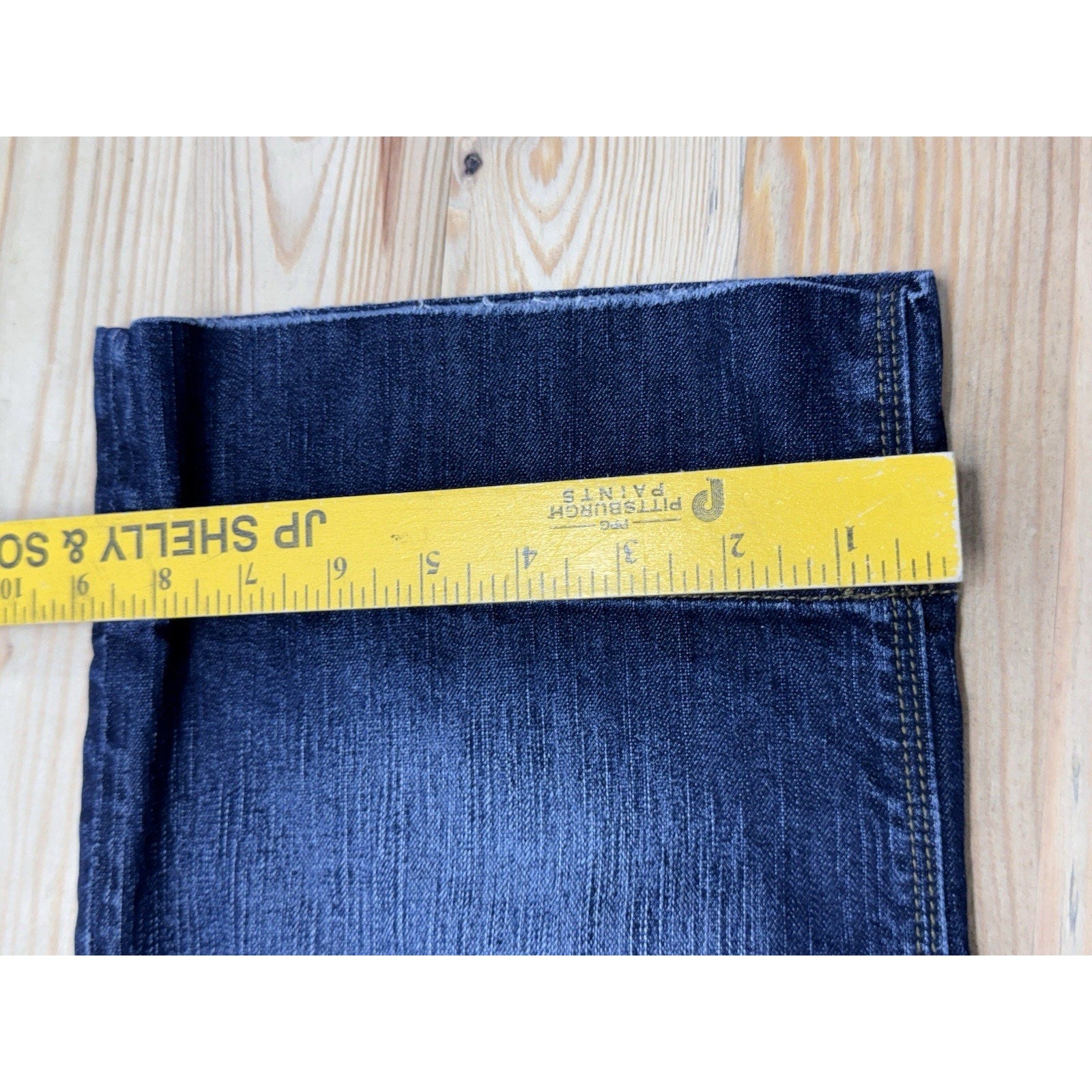 Maurices Women's Crop Blue Denim Jeans Basket Weave Sz 7/8