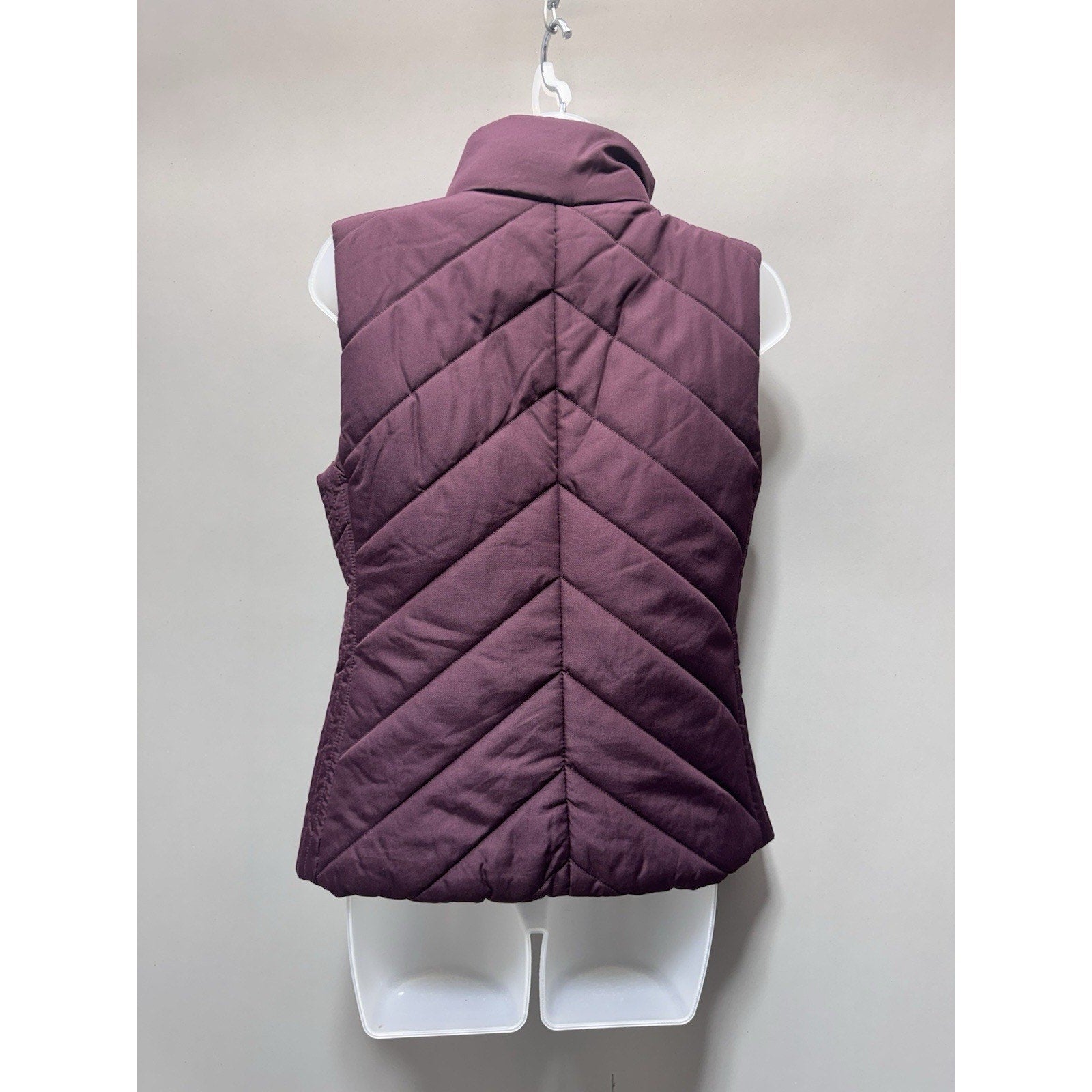 NY & Co New York & Company Quilted Puffer Vest Womens Small Burgundy Zip Pockets