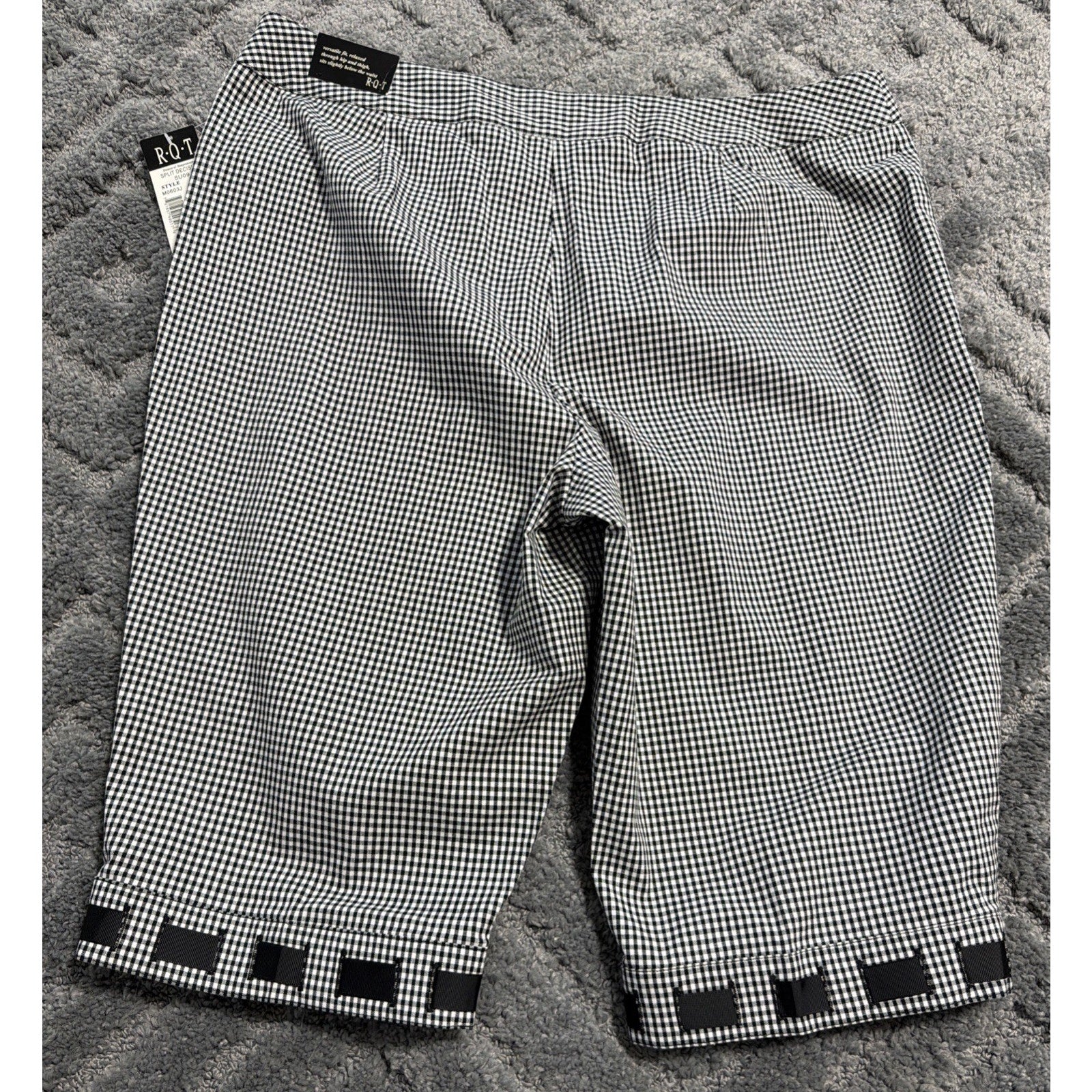 R-Q-T Women's Relaxed Capris SZ 16 Black & White Checkered New With Tags
