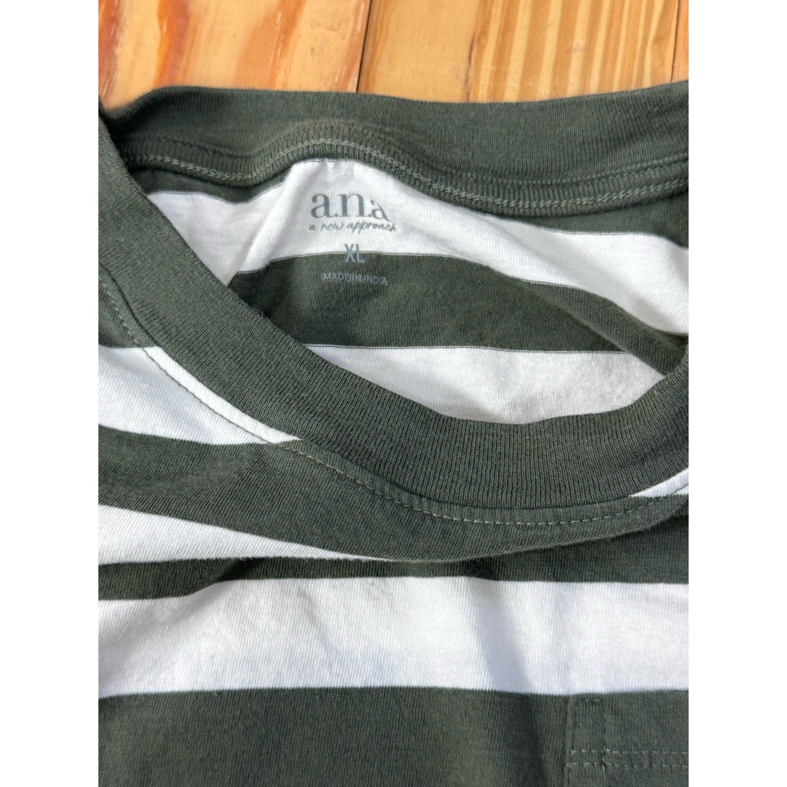 a.n.a. Green White Striped Shirt Short Sleeve Top Crew Neck Crop Women's XL New