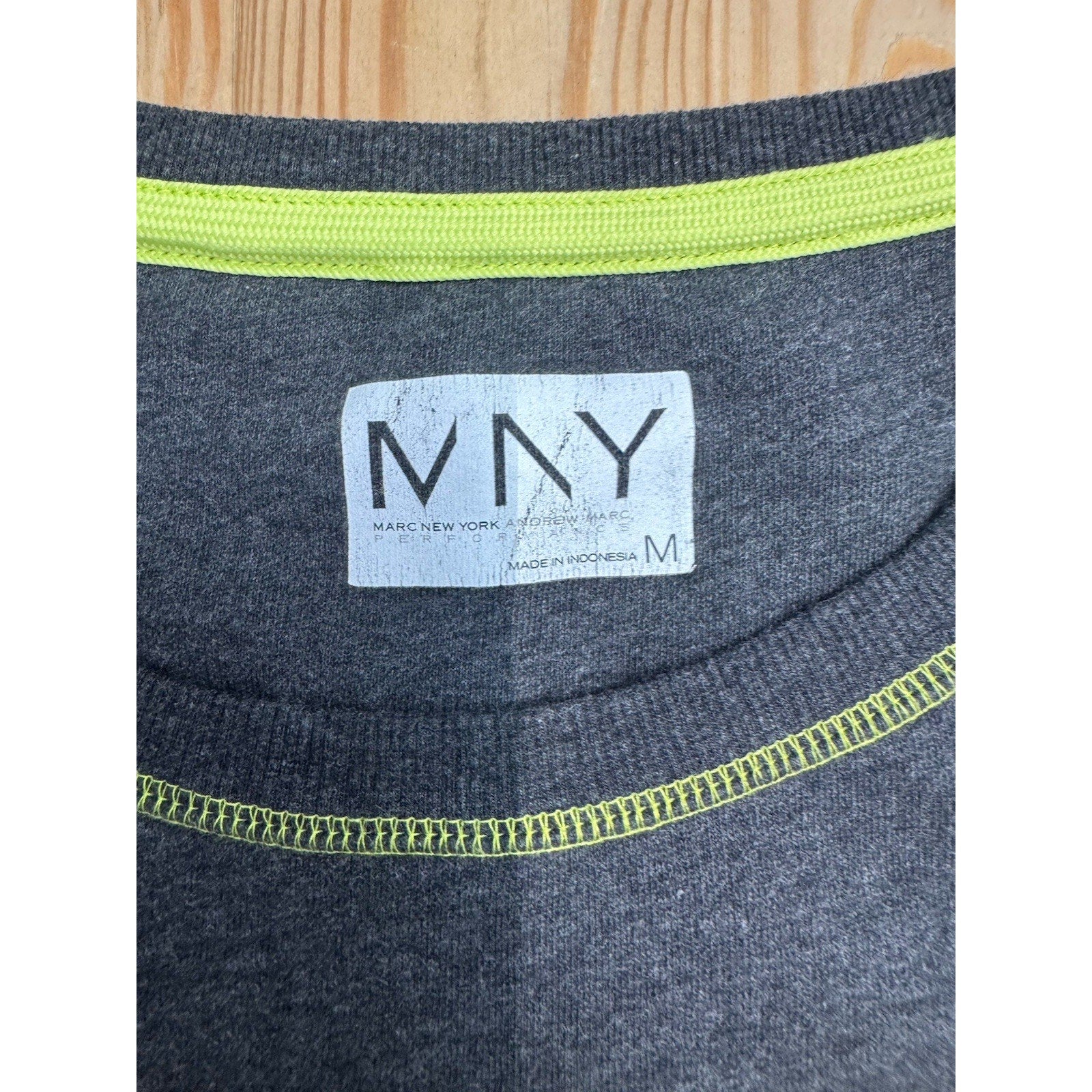 Marc New York Performance Long Sleeve Sweatshirt Women’s Medium Black/Gray/Yello