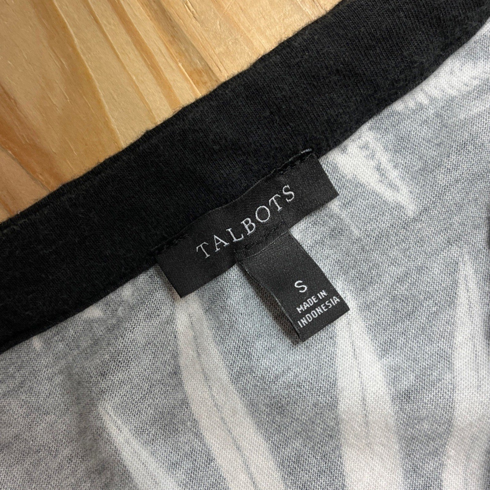 TALBOTS Black & White Floral Embroidered 3/4 Sleeve Tunic Top Size Small