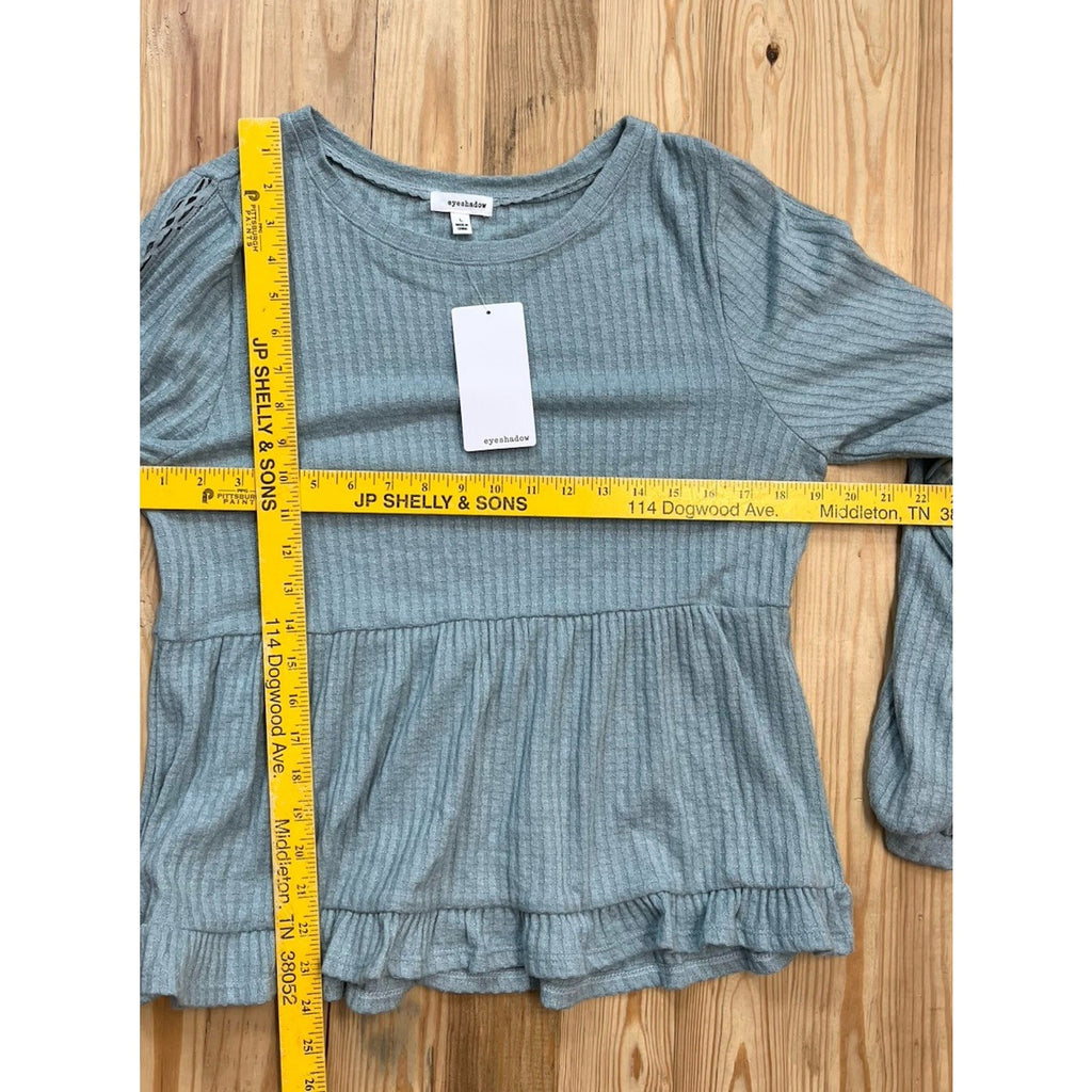 Eyeshadow Large women's ribbed knit long sleeve w/side cutout pattern new NWT