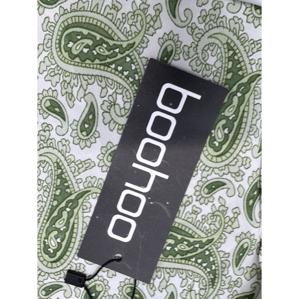 Boohoo Jumpsuit Green Paisley Green Shorts Dress Tied Front Women’s Size 12 NWT