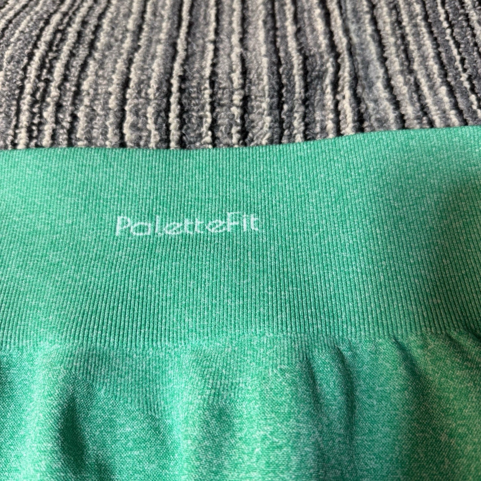 PaletteFit Women’s Seamless High Waist Leggings Size S Green Workout Yoga Gym