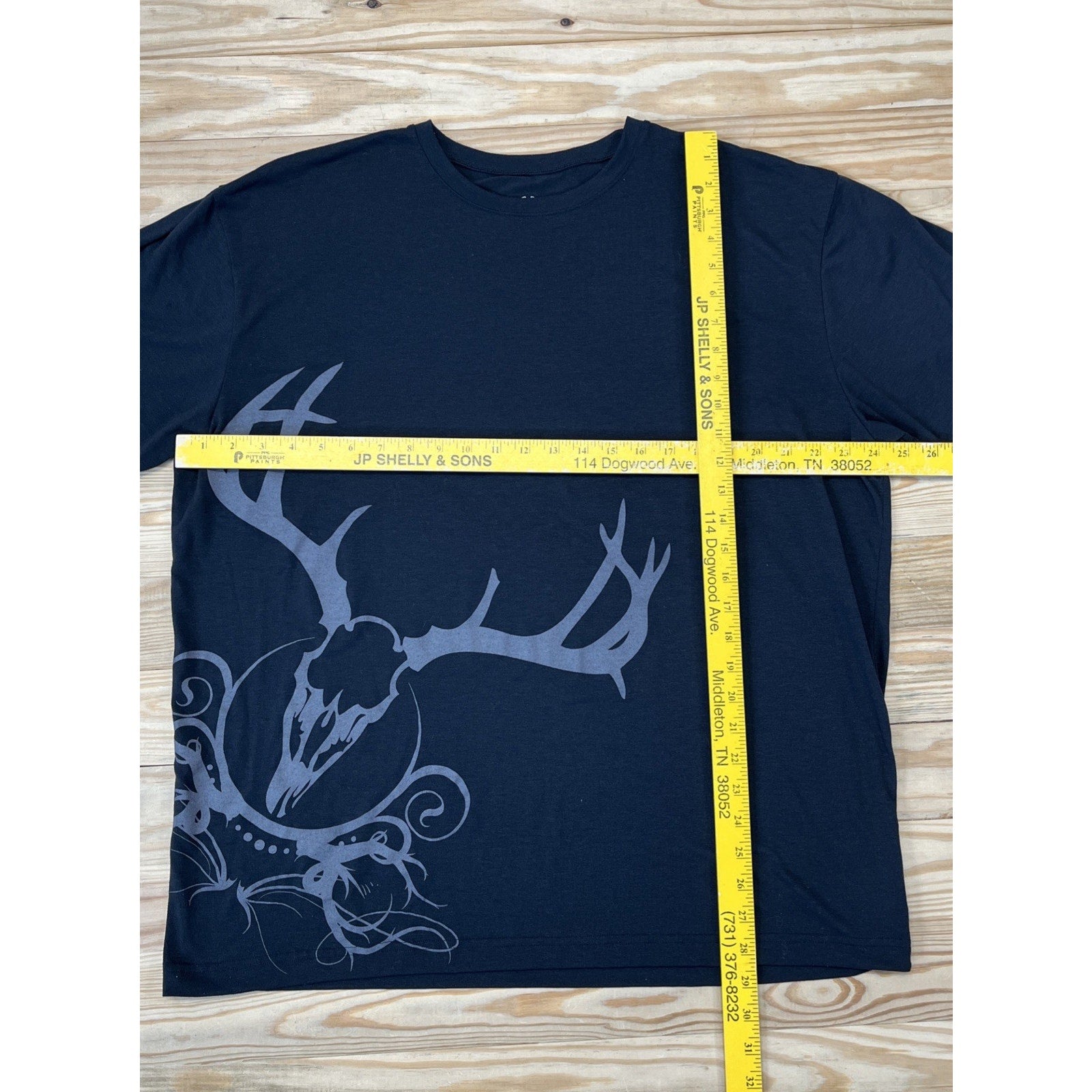 Under Armour Heat Gear Hunting Deer Graphic Crew Neck TShirt Black XL
