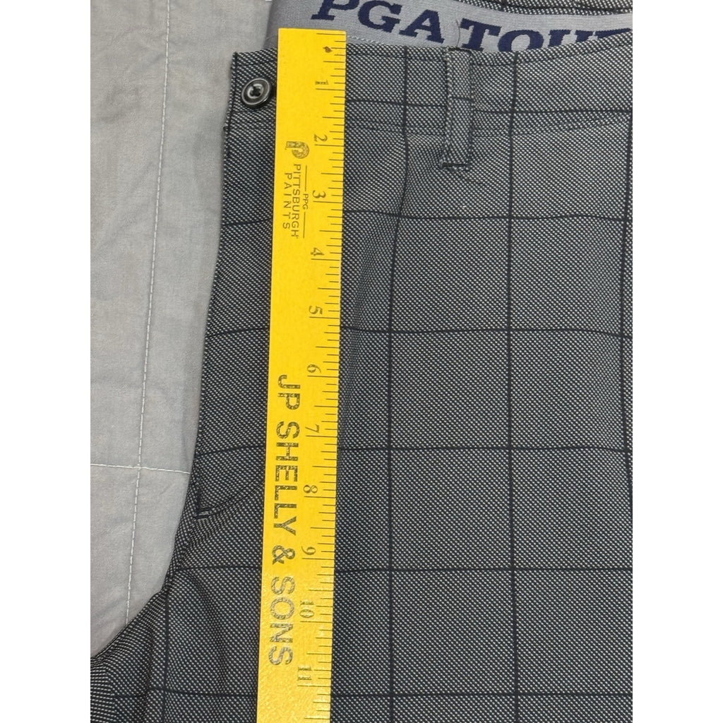 PGA Tour Shorts with Media Pocket in Gray Check Size 36 Golf Leisure