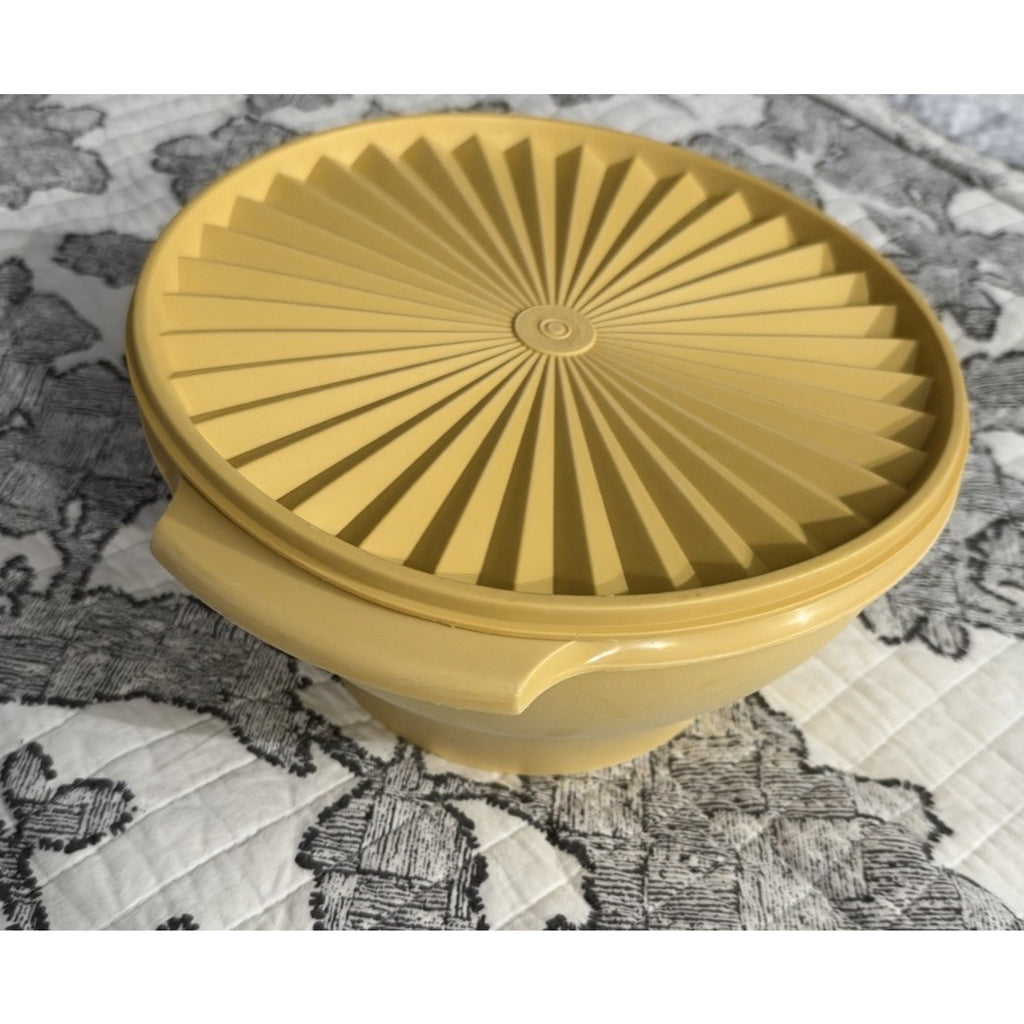 VTG Tupperware Servalier Harvest Gold 6"x12”Salad Serving Bowl & Lid 880 CLEAN