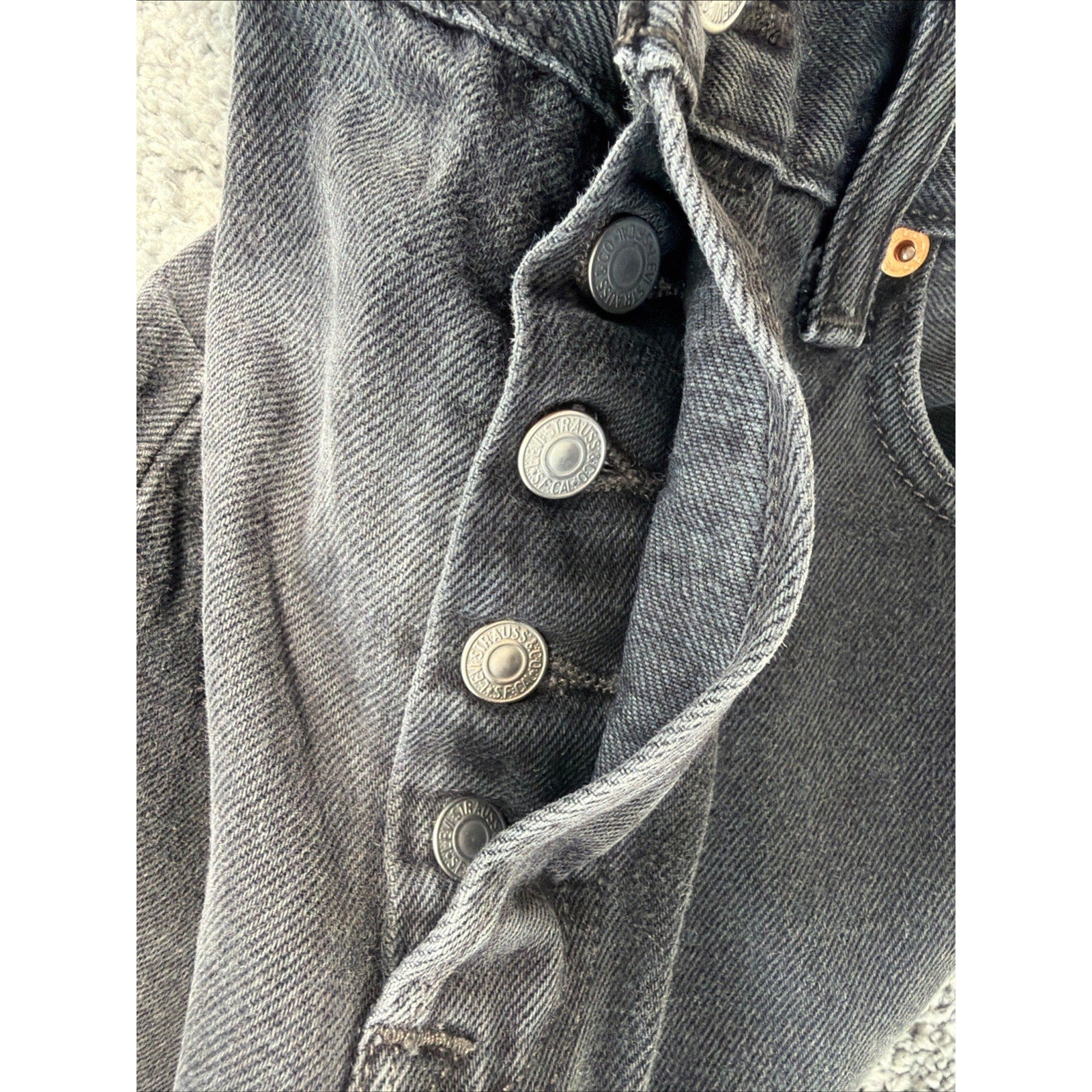 Levis 501 Jeans Men 32x32 Black Denim Button Fly Straight Leg Faded Goth Grunge