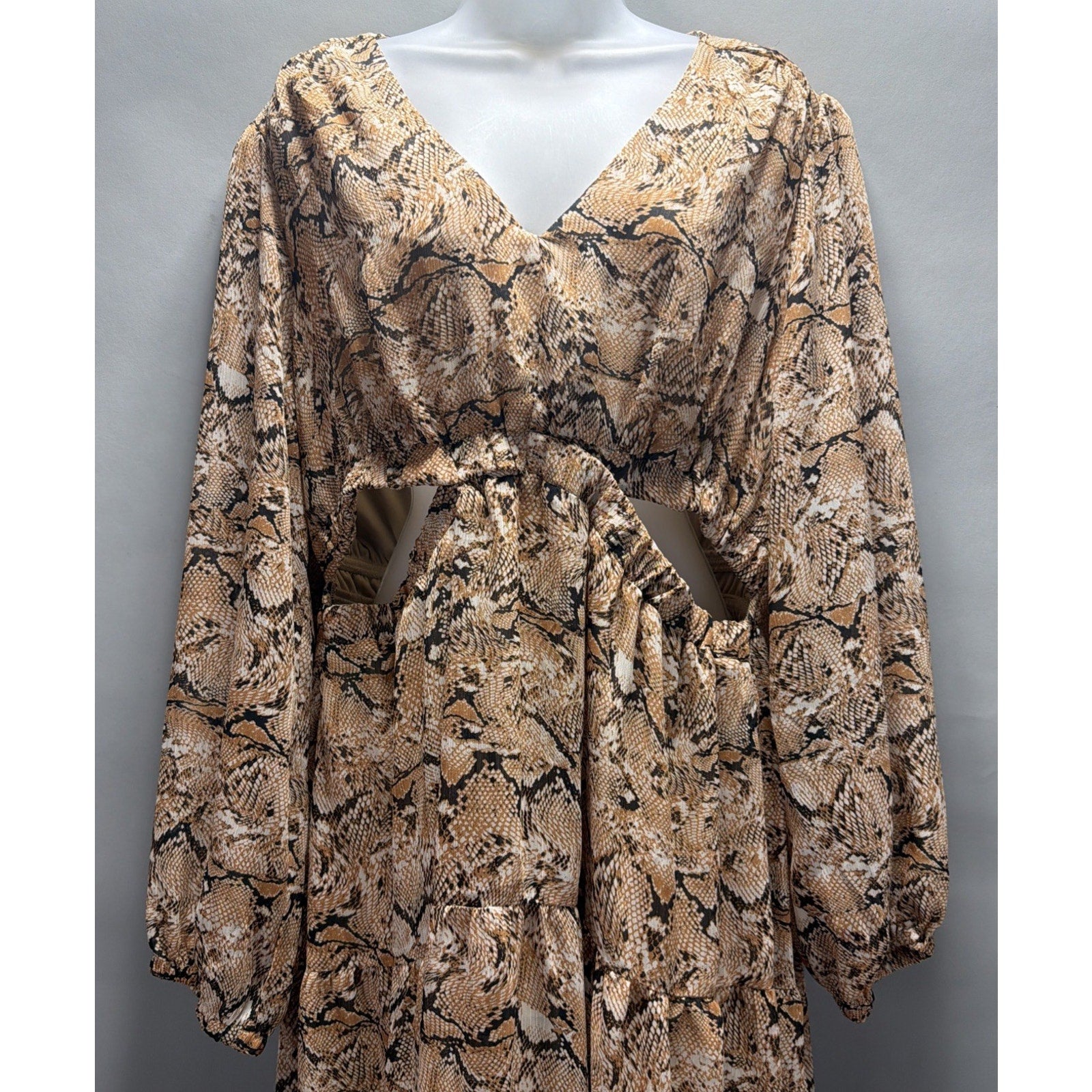 NWT Sofia Jeans Women's Snake Print Cutout Maxi Dress with Long Sleeves Size XXL