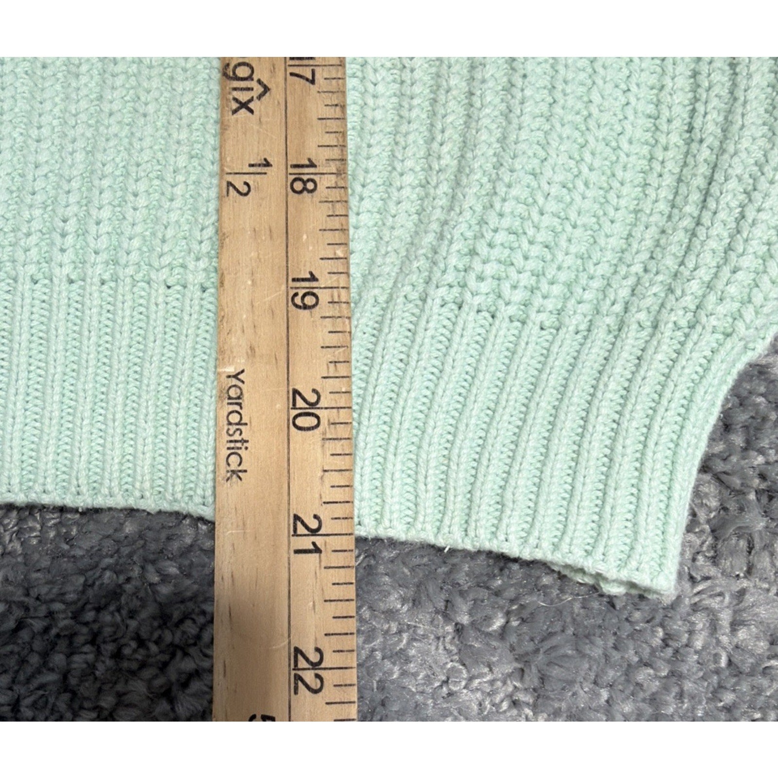 Vtg 90s triangle Oversized Boxy Sweater Size S Green White