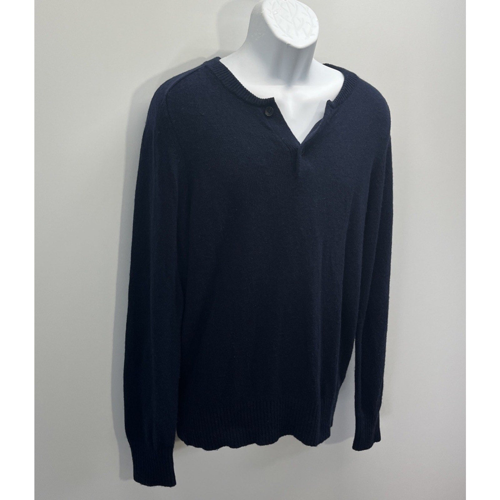 J.CREW Long Sleeve HENLEY SWEATER SIZE M LAMBSWOOL Blend BLUE SOLID