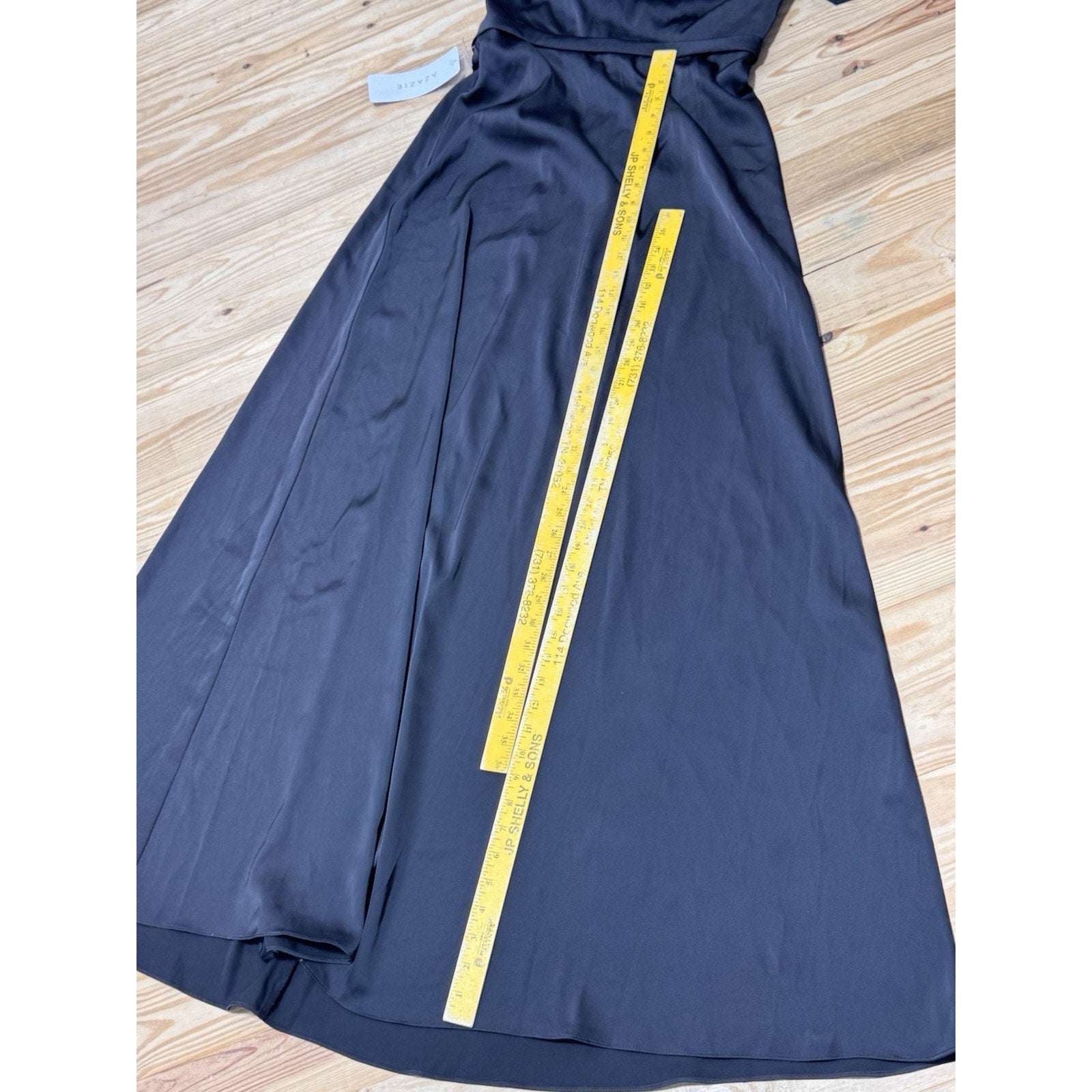 Azazie Black Bridesmaid satin Halter Sleeveless dress Black NWT Women’s Size 10A