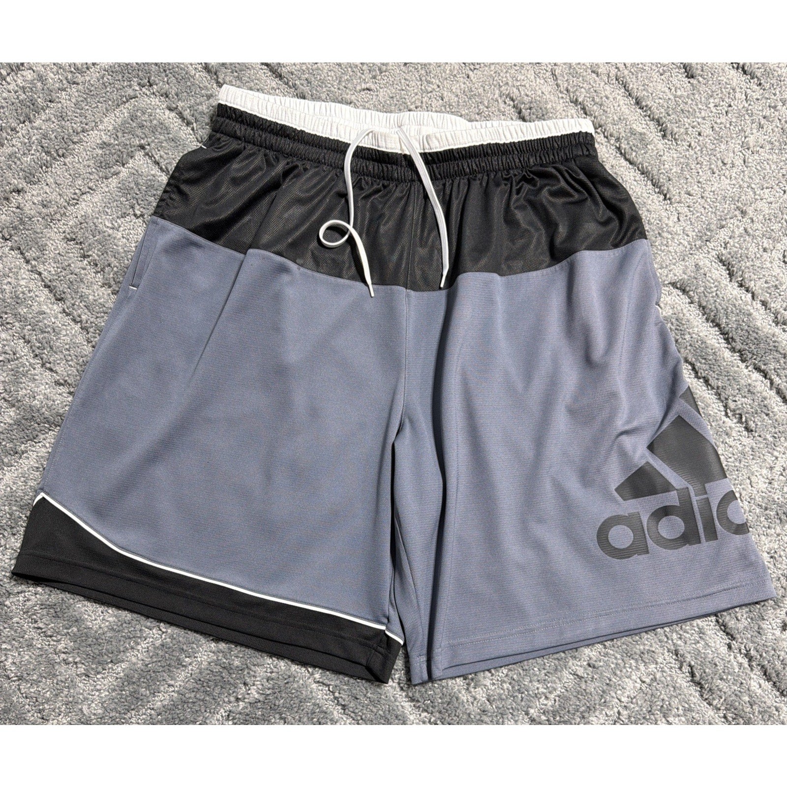 Adidas Basketball Shorts Mens XL Gray Black Training Running