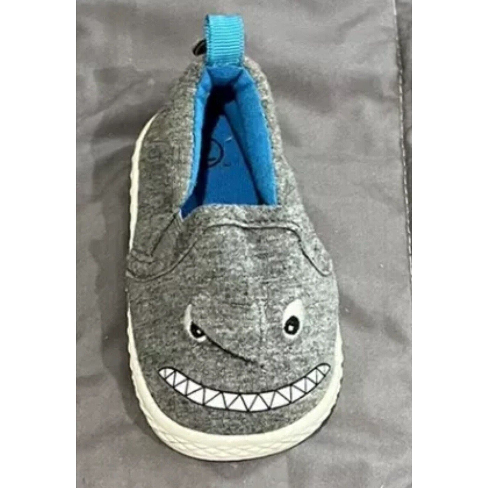 Cute Toddler Shark Shoes Sneakers Sz 2 Great for Vacation or Back To School