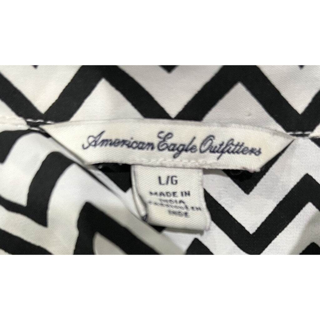 American Eagle Womens Black And White Chevron Buttondown Blouse Size L