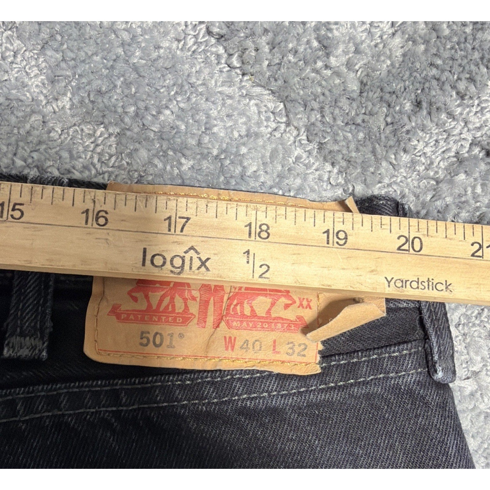 Levis 501 Straight Leg Button Fly Black Denim Jeans 40x32