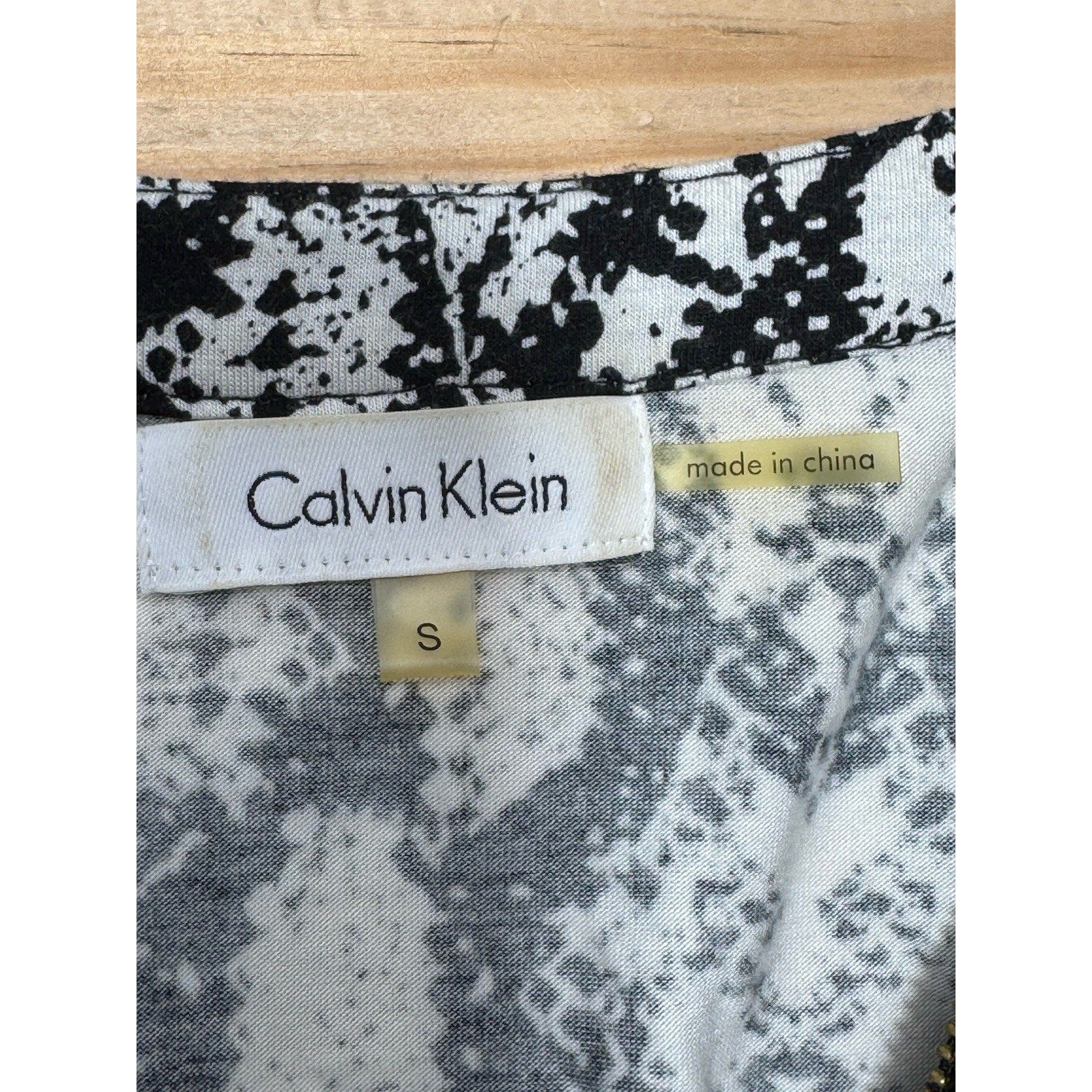 Calvin Klein Black & White Snake Print Gold Logo Zipper Front Women's Size Small