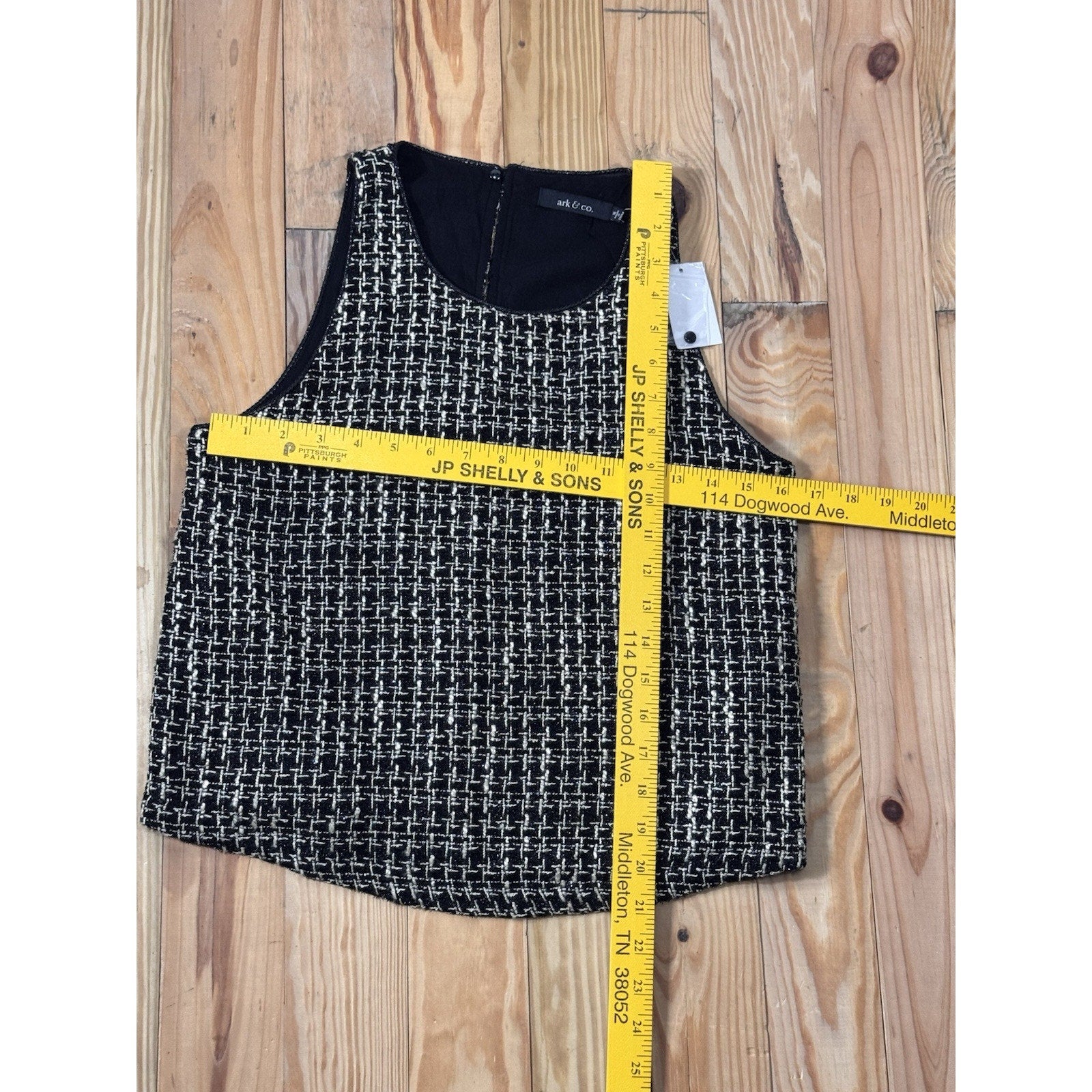 Ark & Co. women Crop Tweed Tank Black Gold Lined Small Keyhole Back Button NWT