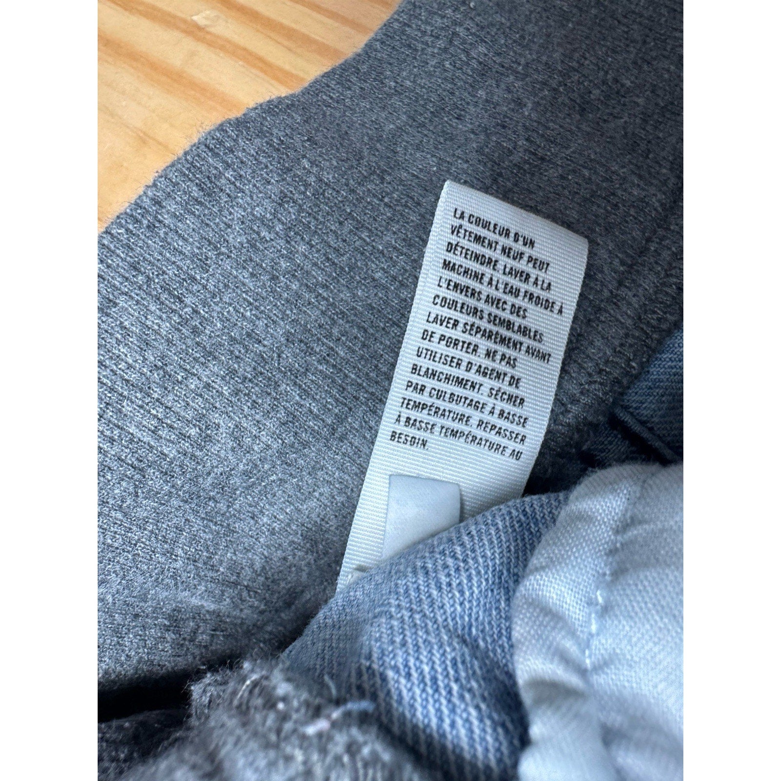 American Eagle Hooded Denim Jacket Size Juniors Medium Gray Fabric Sleeves