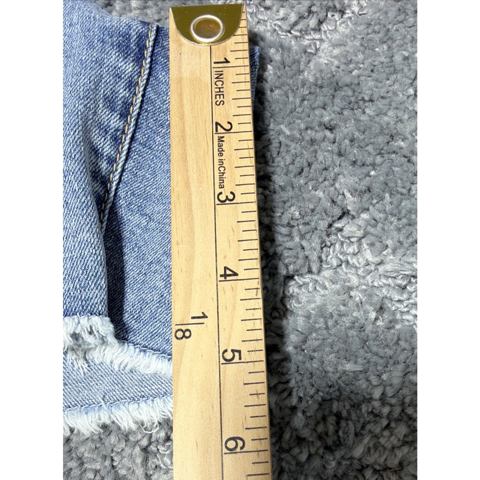 Seven7 Weekend Shorts Sz Women’s Sz 8 Frayed 5” Inseam Denim Stretch-CUTE! New