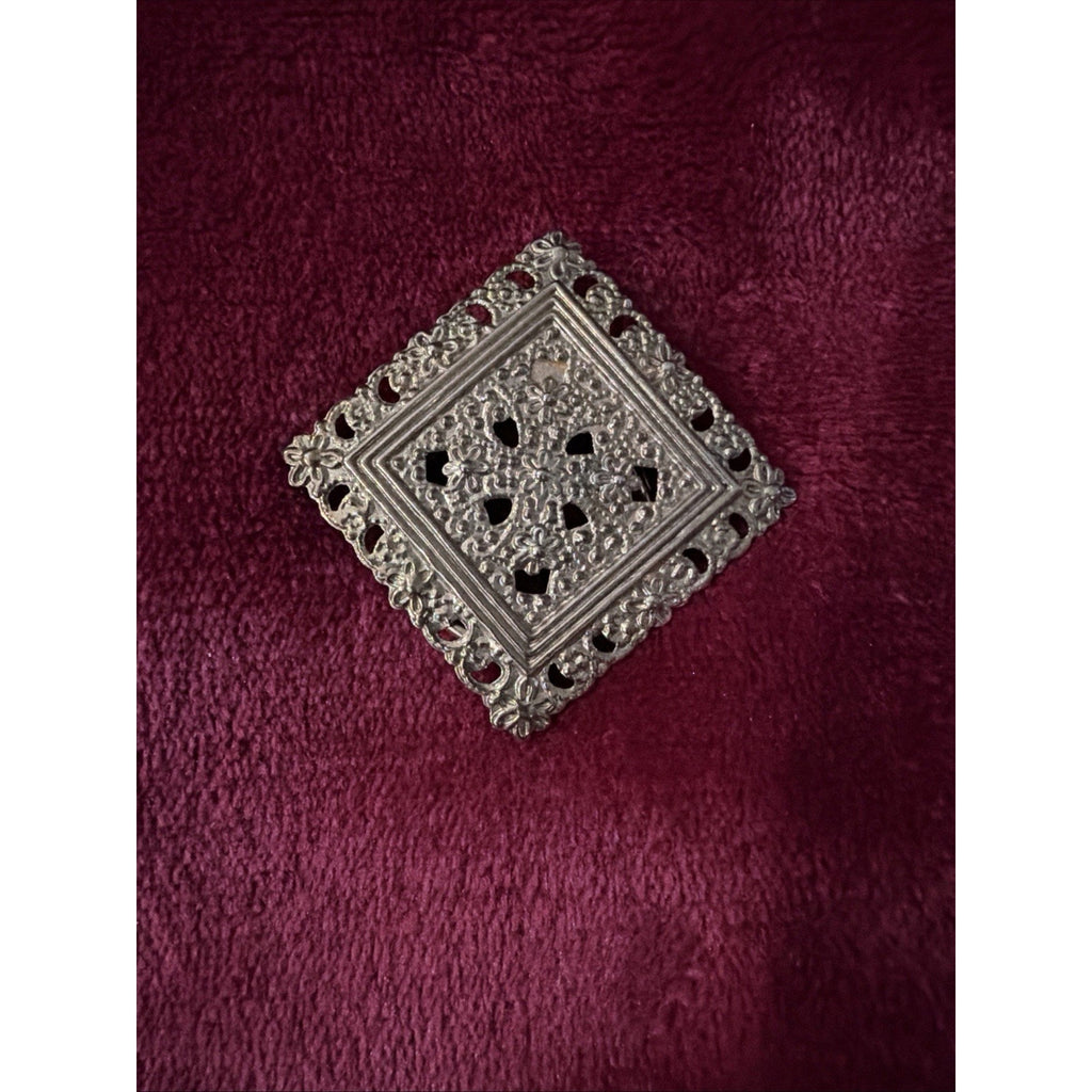 Vintage Gold Tone Filigree Square Scarf Clip