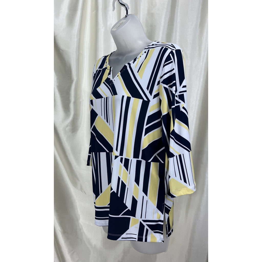 Alfred Dunner Women’s Blue and Yellow Triangle Striped Design V Neck Lace 3/4 PS