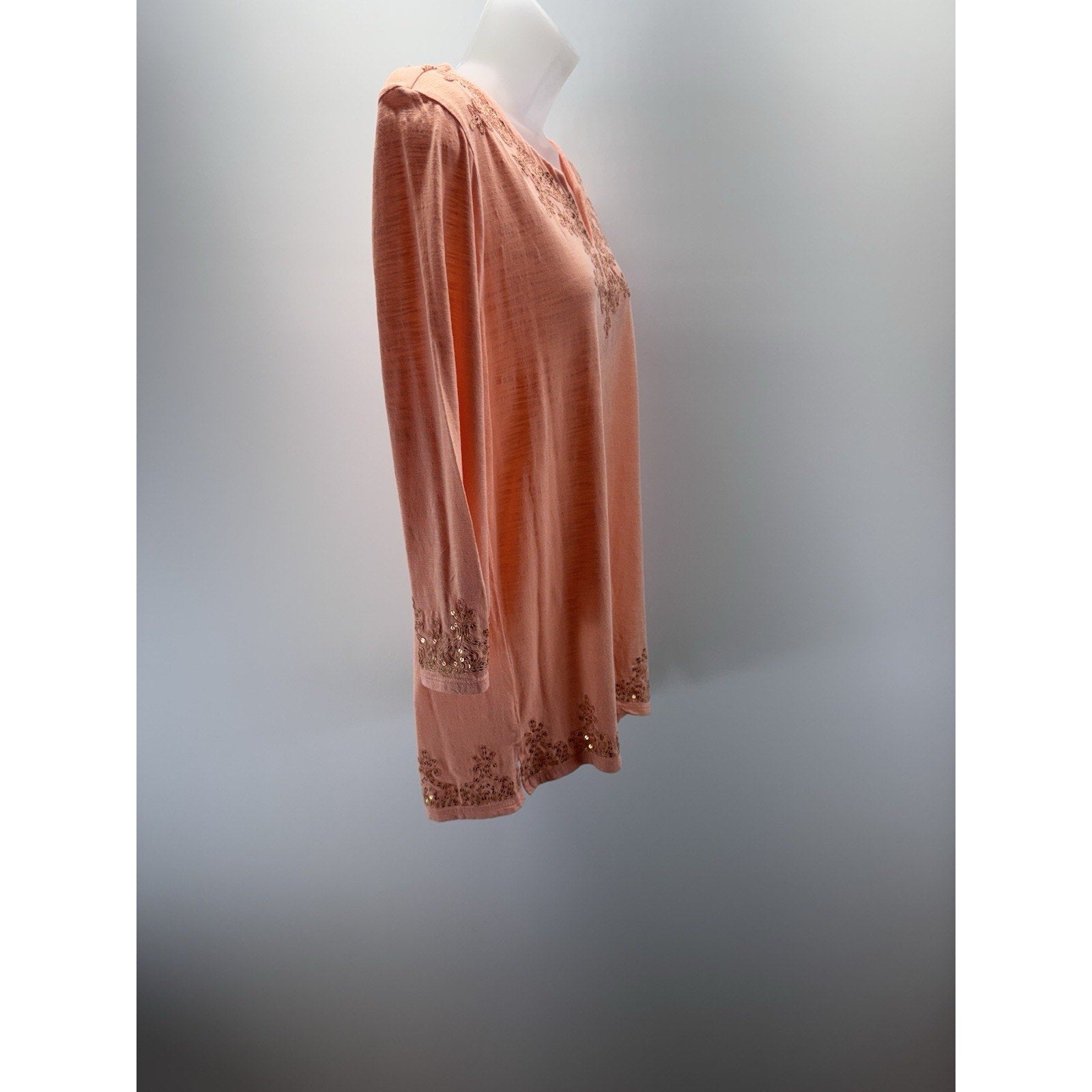 Chico’s Sequin Embellished Tunic Top Women’s Size 1/Medium Cotton Blend Knit