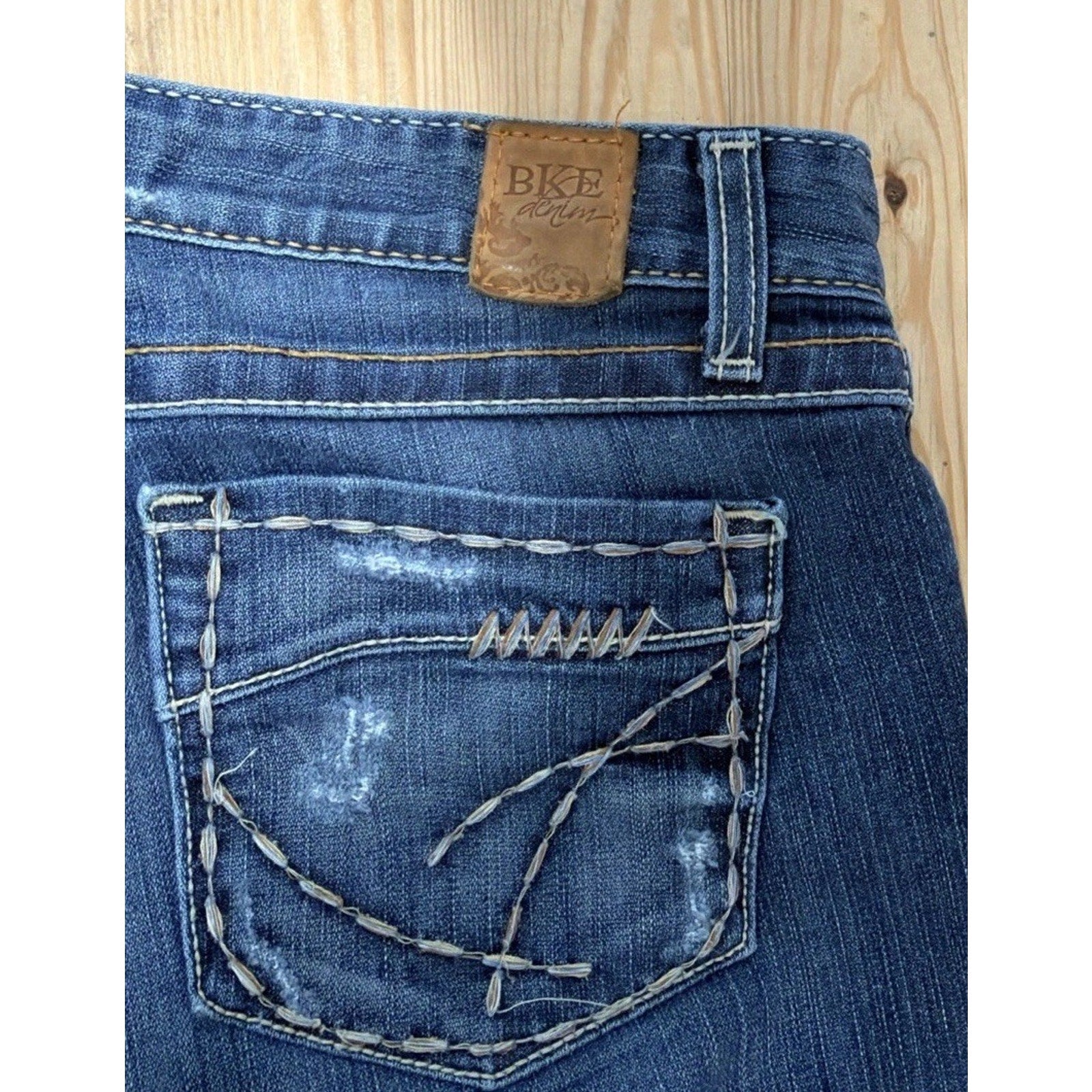 BKE Buckle Jeans Womens 30x19 Blue Kate Capri Stretch Mid Rise Distressed Denim