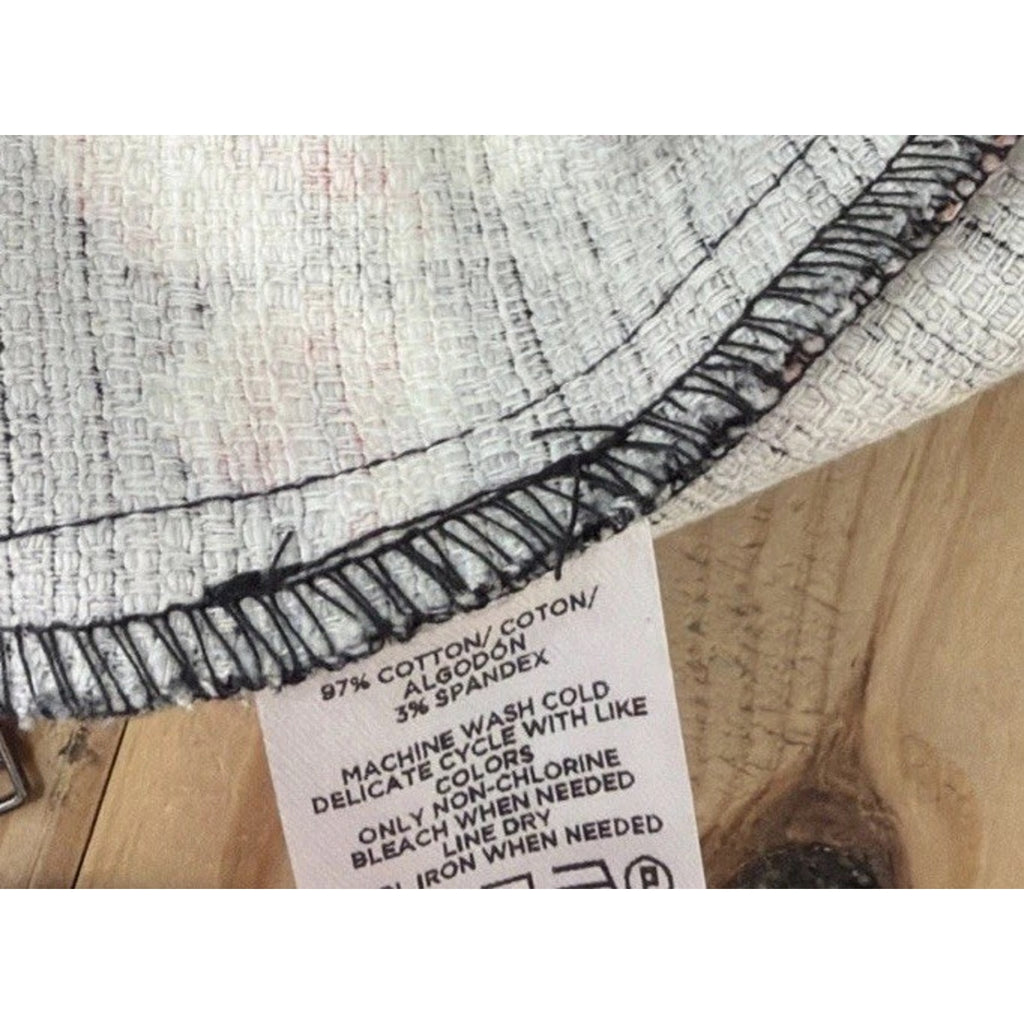 NWT Loft Outlet Women's Size 2 Short Skirt Black with Floral Design