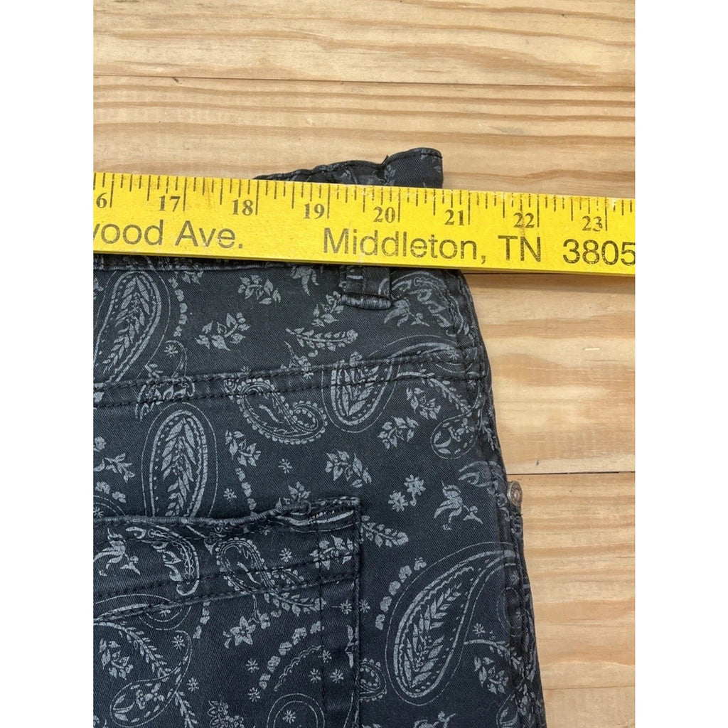 WT02 Mens Paisley Shorts Sz.42 Black